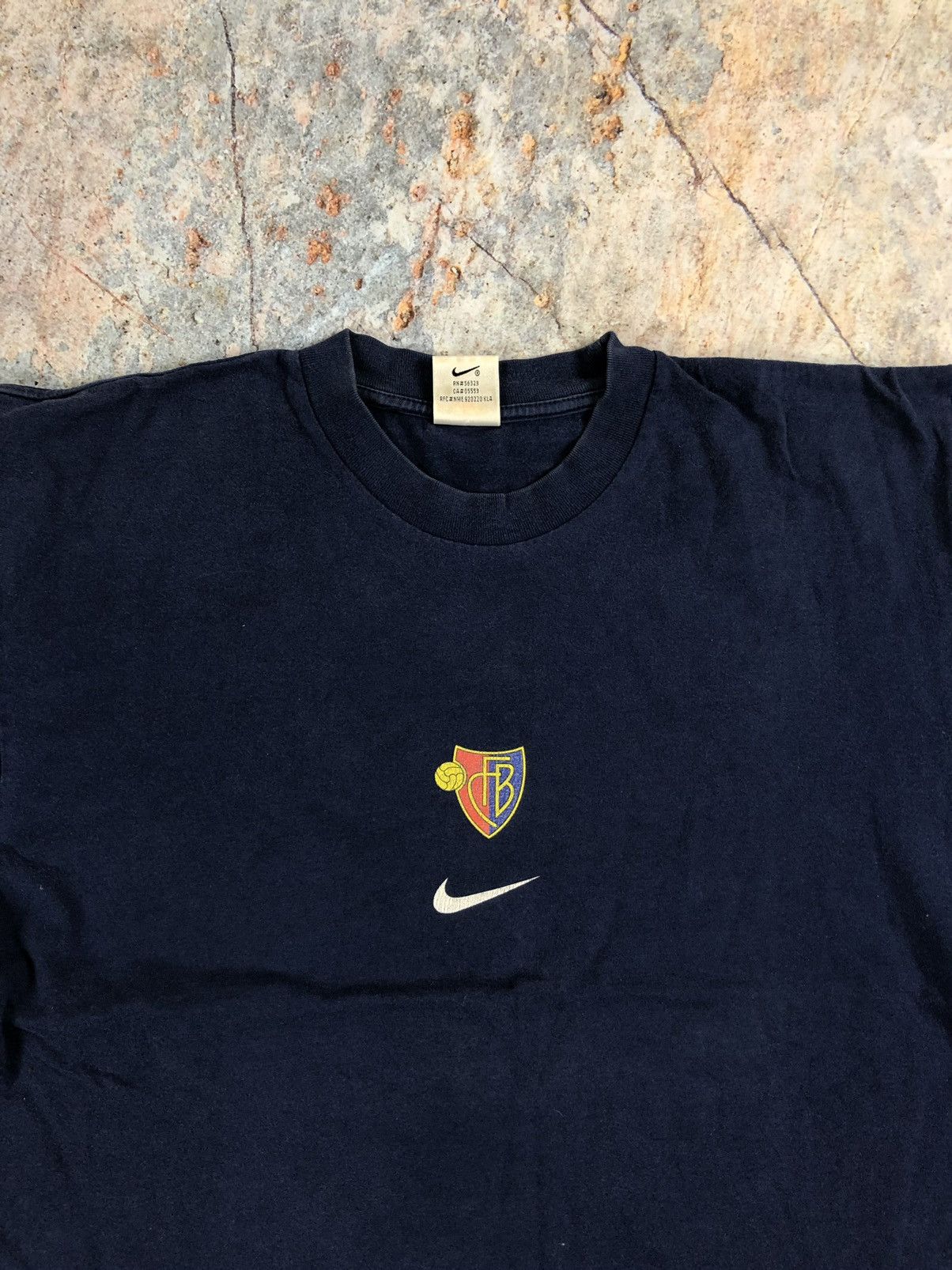 Nike × Vintage Nike vintage big logo T-shirt Size US L / EU 52-54 / 3 - 1 Thumbnail
