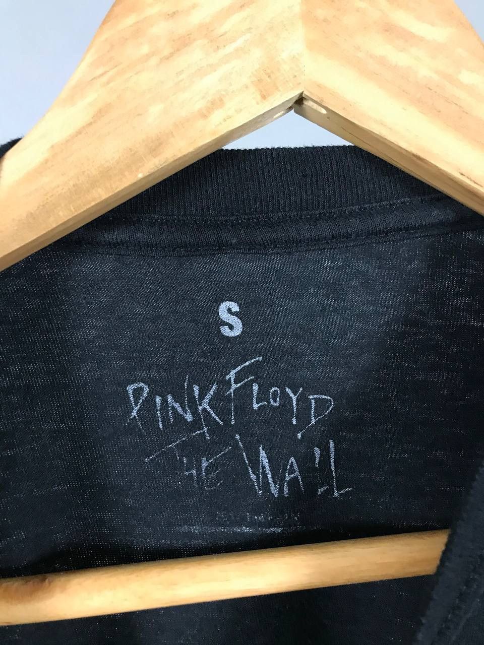 Band Tees Pink Floyd vintage rock band tee Size US S / EU 44-46 / 1 - 4 Thumbnail