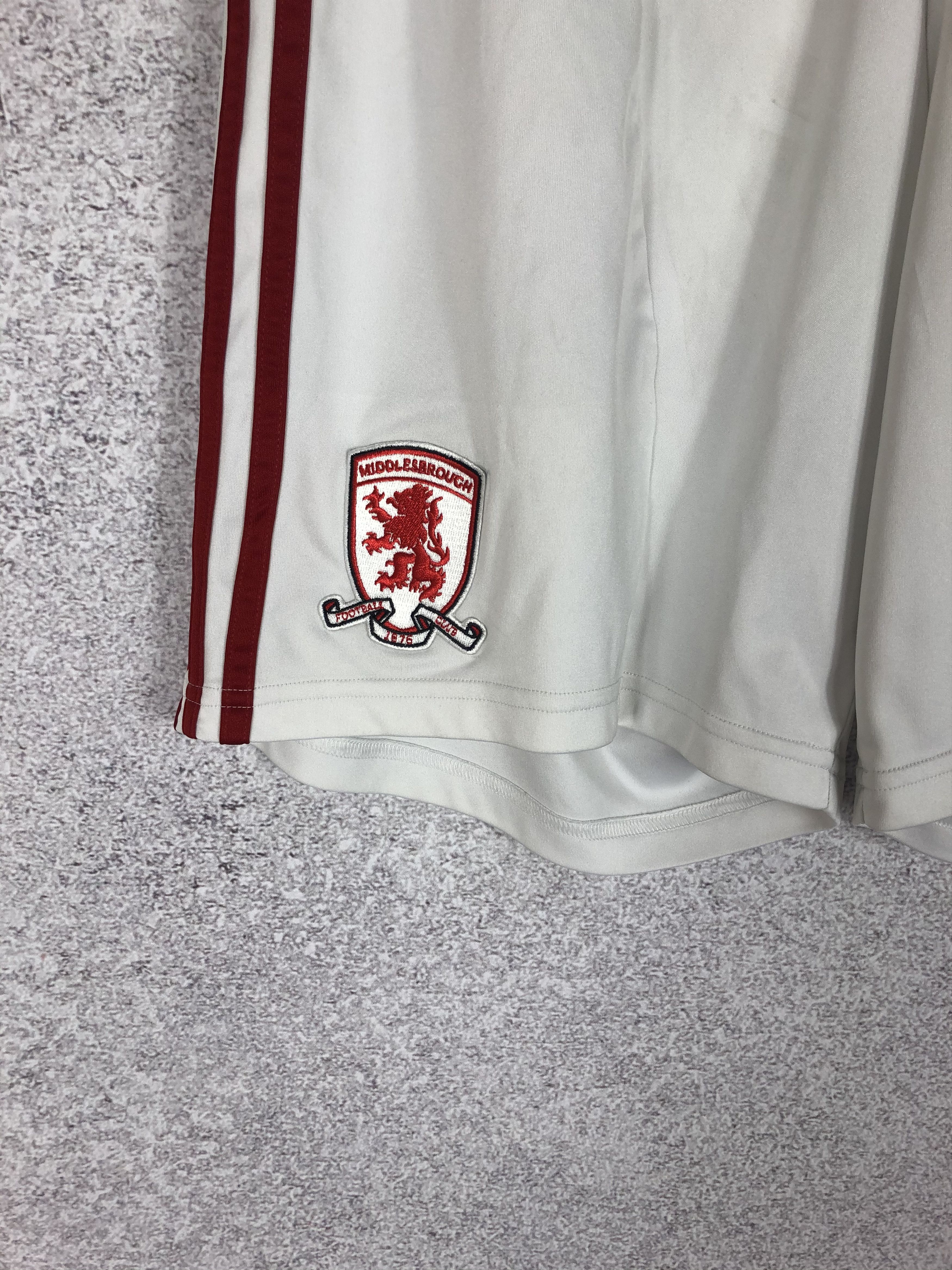 Vintage Vintage Adidas Middlesbrough Soccer Football Shorts Size US 30 / EU 46 - 2 Thumbnail