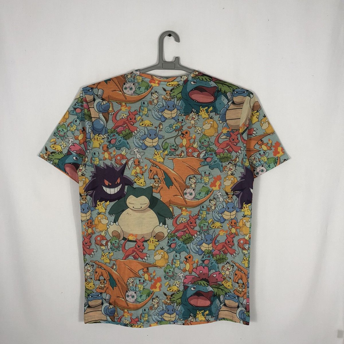 Nintendo 2017 Pokemon All Character AOP Polyster Tee Size US L / EU 52-54 / 3 - 4 Thumbnail