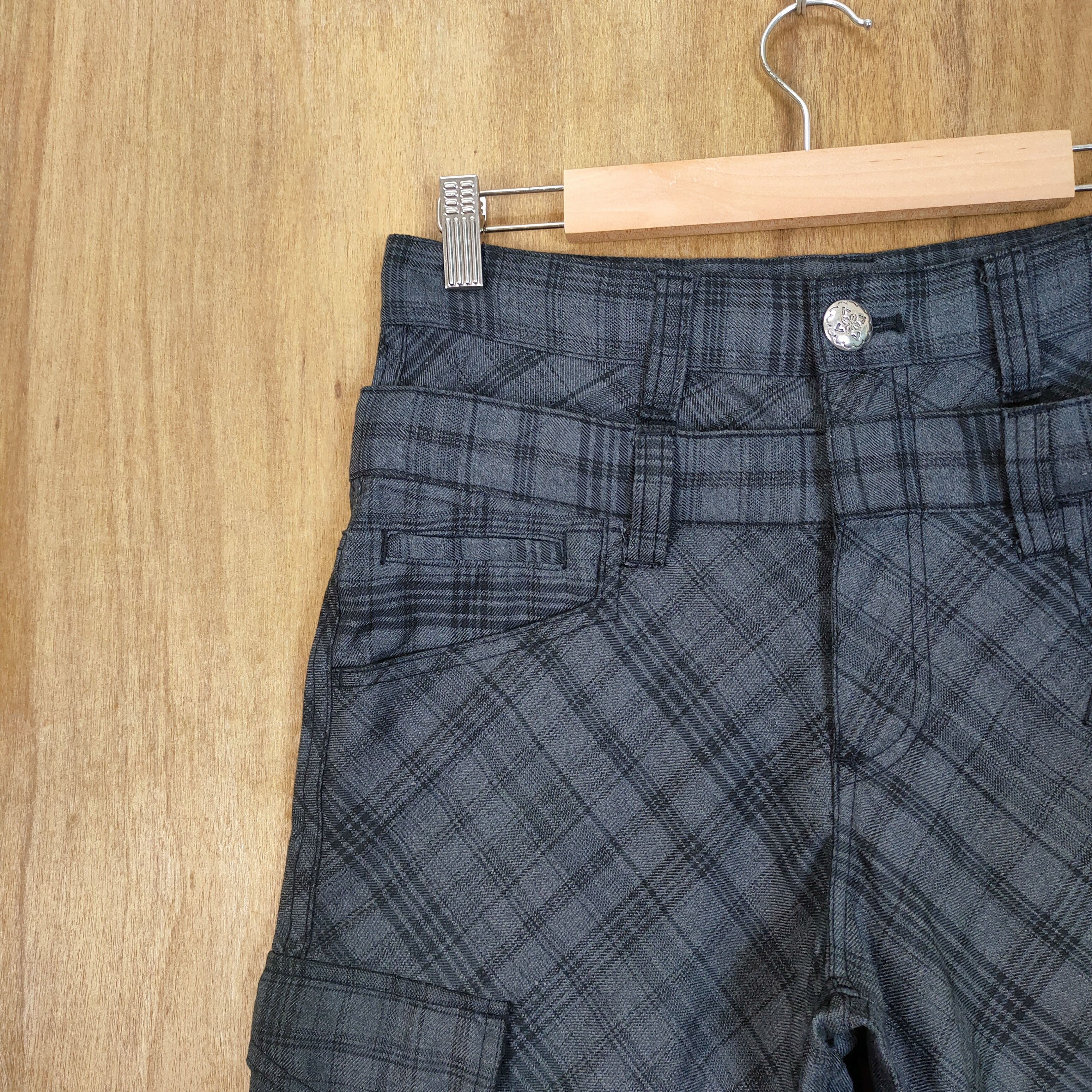 Japanese Brand DOUBLE WAIST CHECKERED FLANNEL CARGO PANTS Size US 29 - 5 Thumbnail