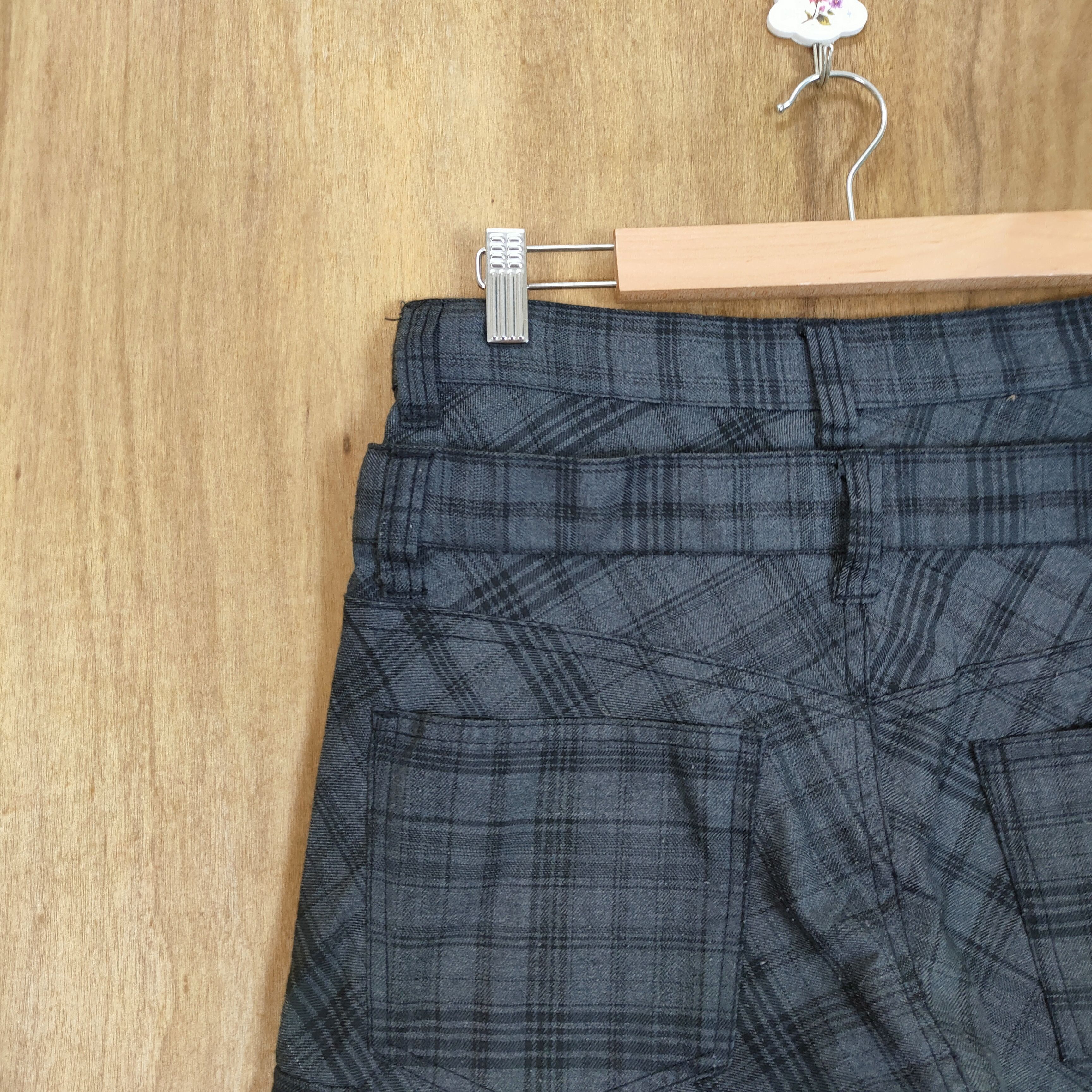 Japanese Brand DOUBLE WAIST CHECKERED FLANNEL CARGO PANTS Size US 29 - 12 Thumbnail