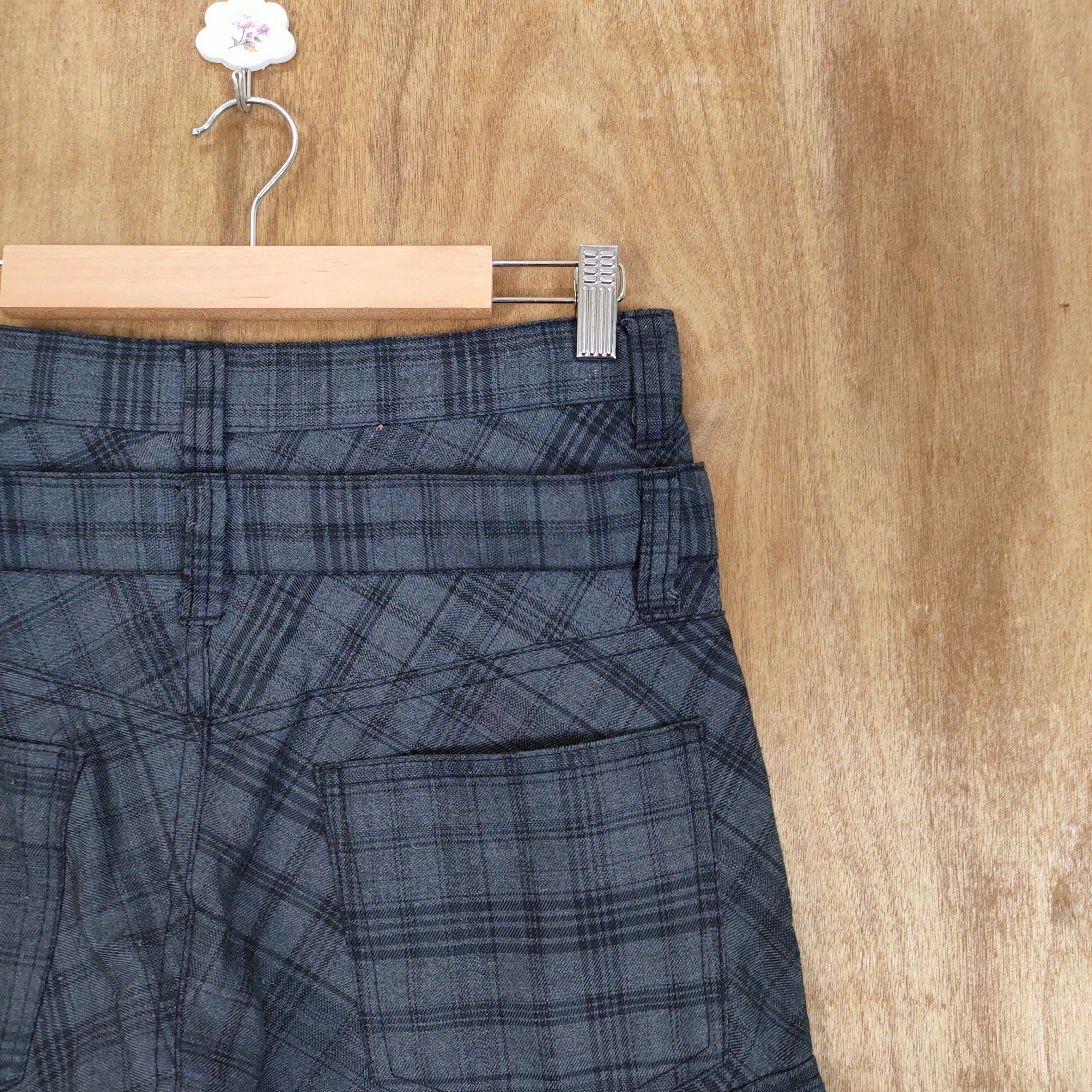Japanese Brand DOUBLE WAIST CHECKERED FLANNEL CARGO PANTS Size US 29 - 13 Thumbnail