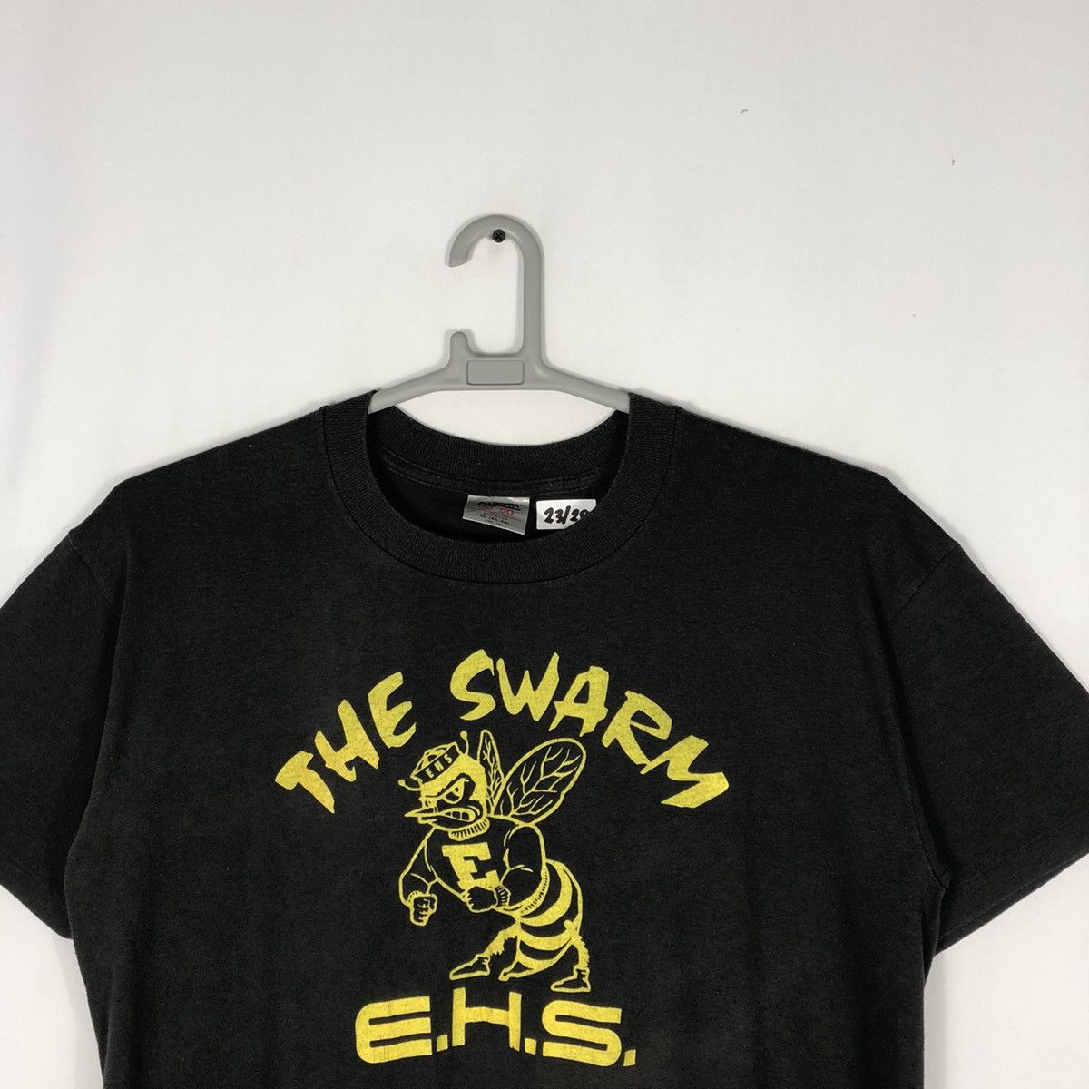 Vintage 🔥Rare🔥1978 The Swarm Horror Thriller Movie Promo Tee Size US XL / EU 56 / 4 - 2 Thumbnail