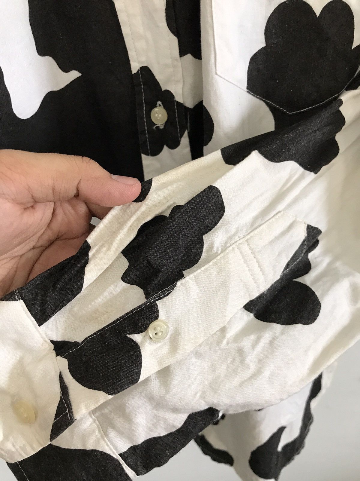 Designer Optopus Army Camouflage Cow Design Button Shirt Size US L / EU 52-54 / 3 - 13 Thumbnail
