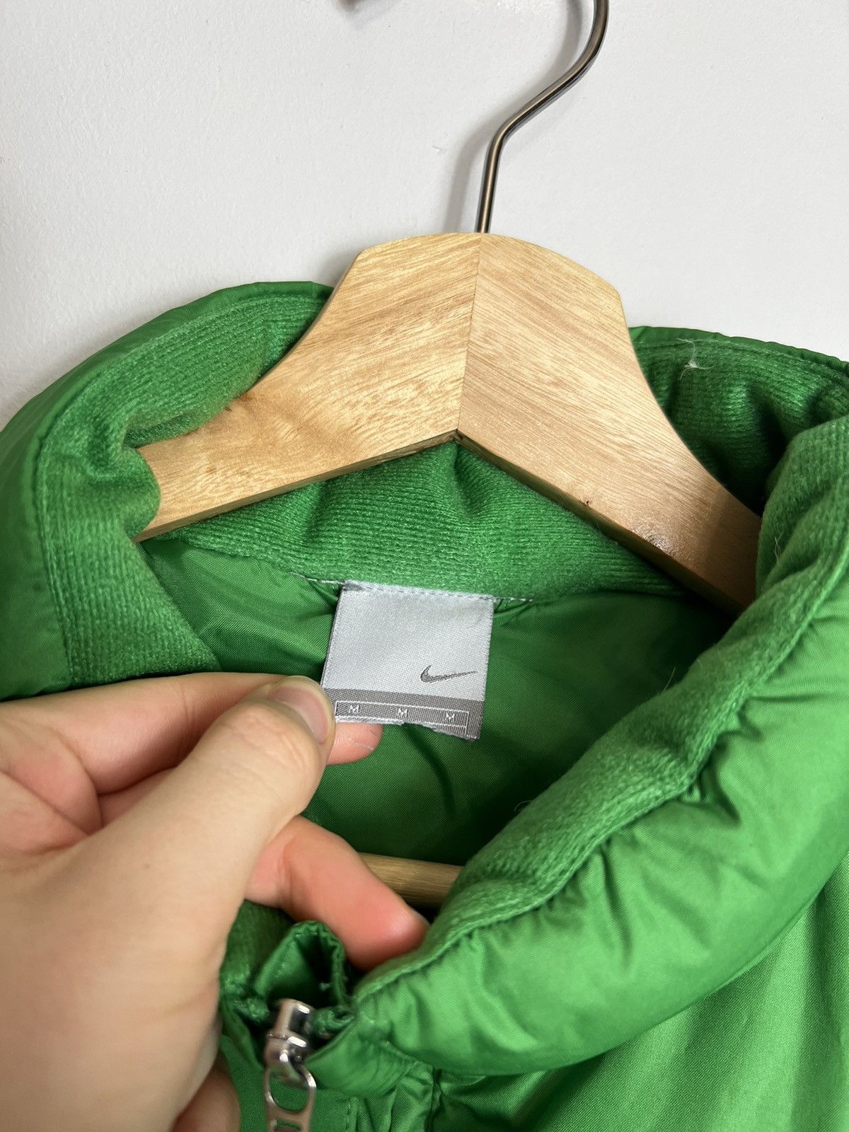 Nike Vintage Y2K Nike Big Swoosh Green Down Puffer Vest Size XL Size M / US 6-8 / IT 42-44 - 4 Thumbnail