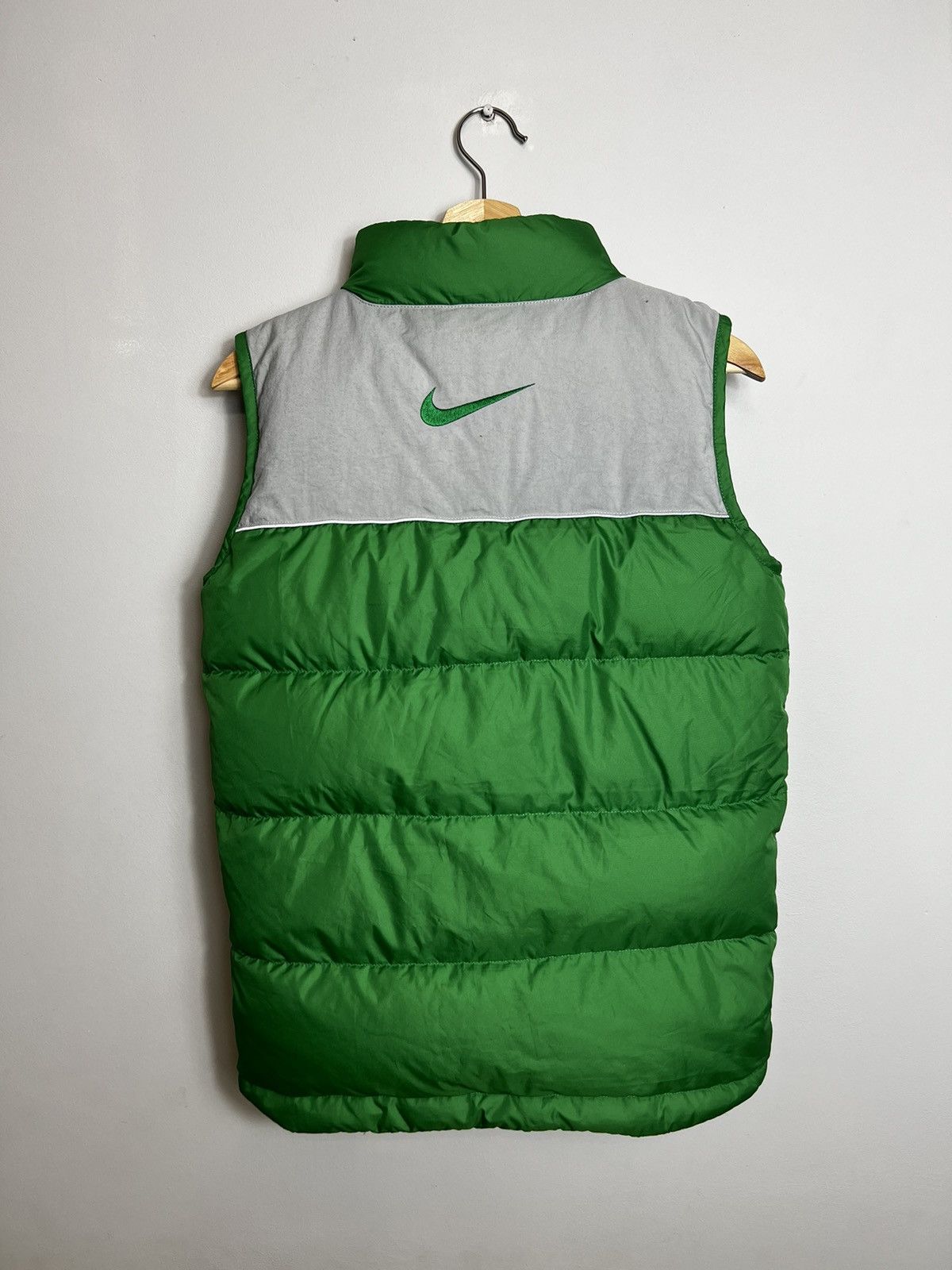 Nike Vintage Y2K Nike Big Swoosh Green Down Puffer Vest Size XL Size M / US 6-8 / IT 42-44 - 2 Thumbnail