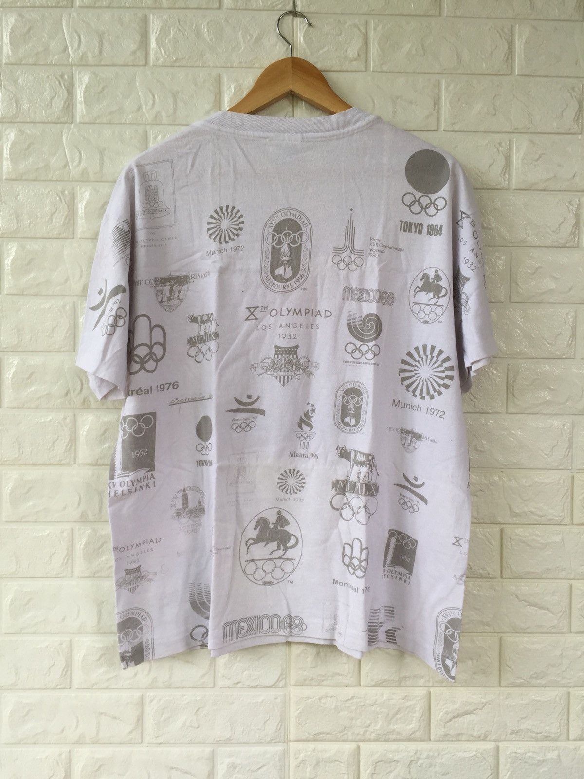 USA Olympics × Vintage VINTAGE OLYMPIC ATLANTA USA 96s ALLOVERPRINT TSHIRT Size US L / EU 52-54 / 3 - 4 Thumbnail
