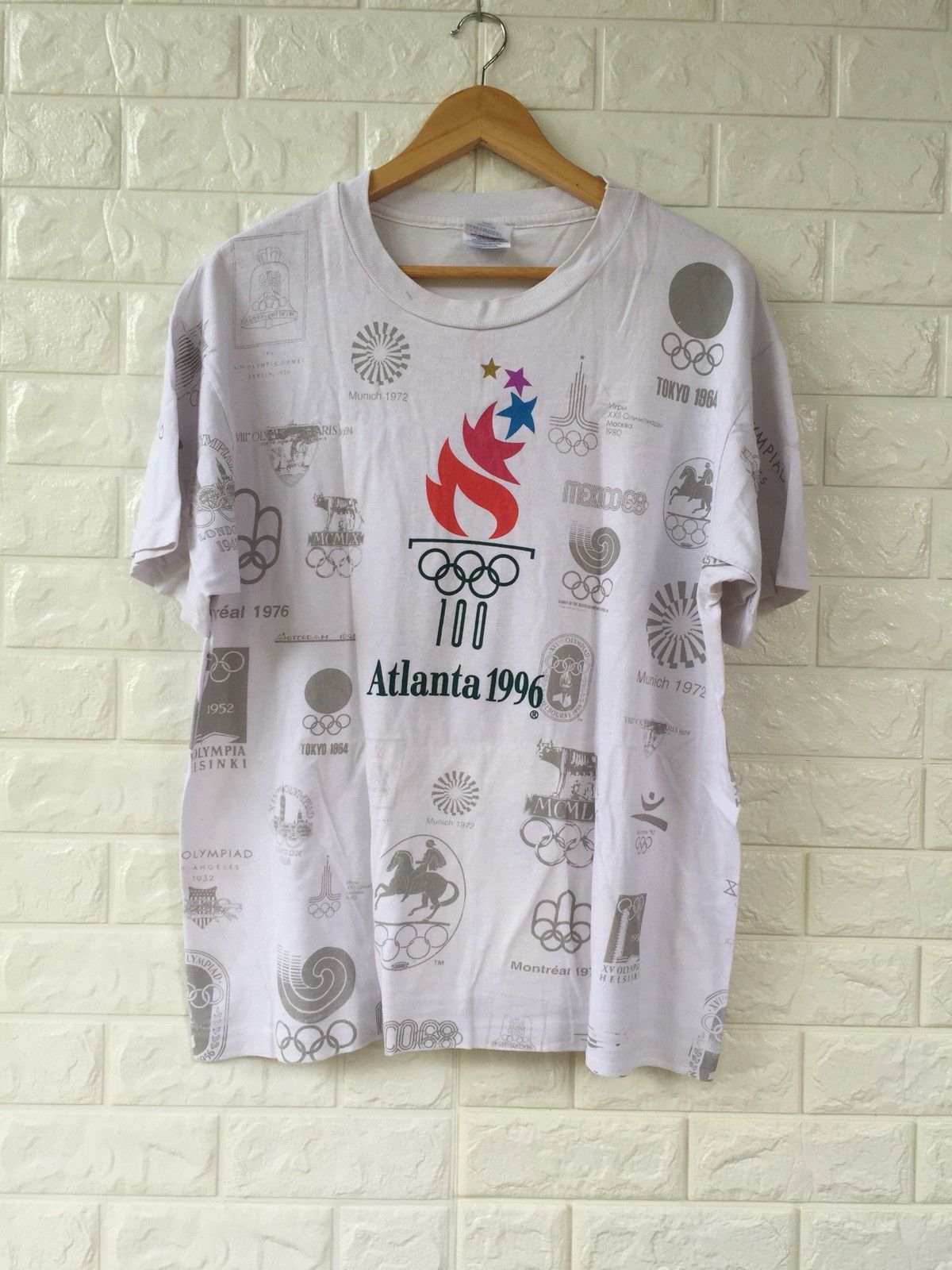 USA Olympics × Vintage VINTAGE OLYMPIC ATLANTA USA 96s ALLOVERPRINT TSHIRT Size US L / EU 52-54 / 3 - 1 Thumbnail