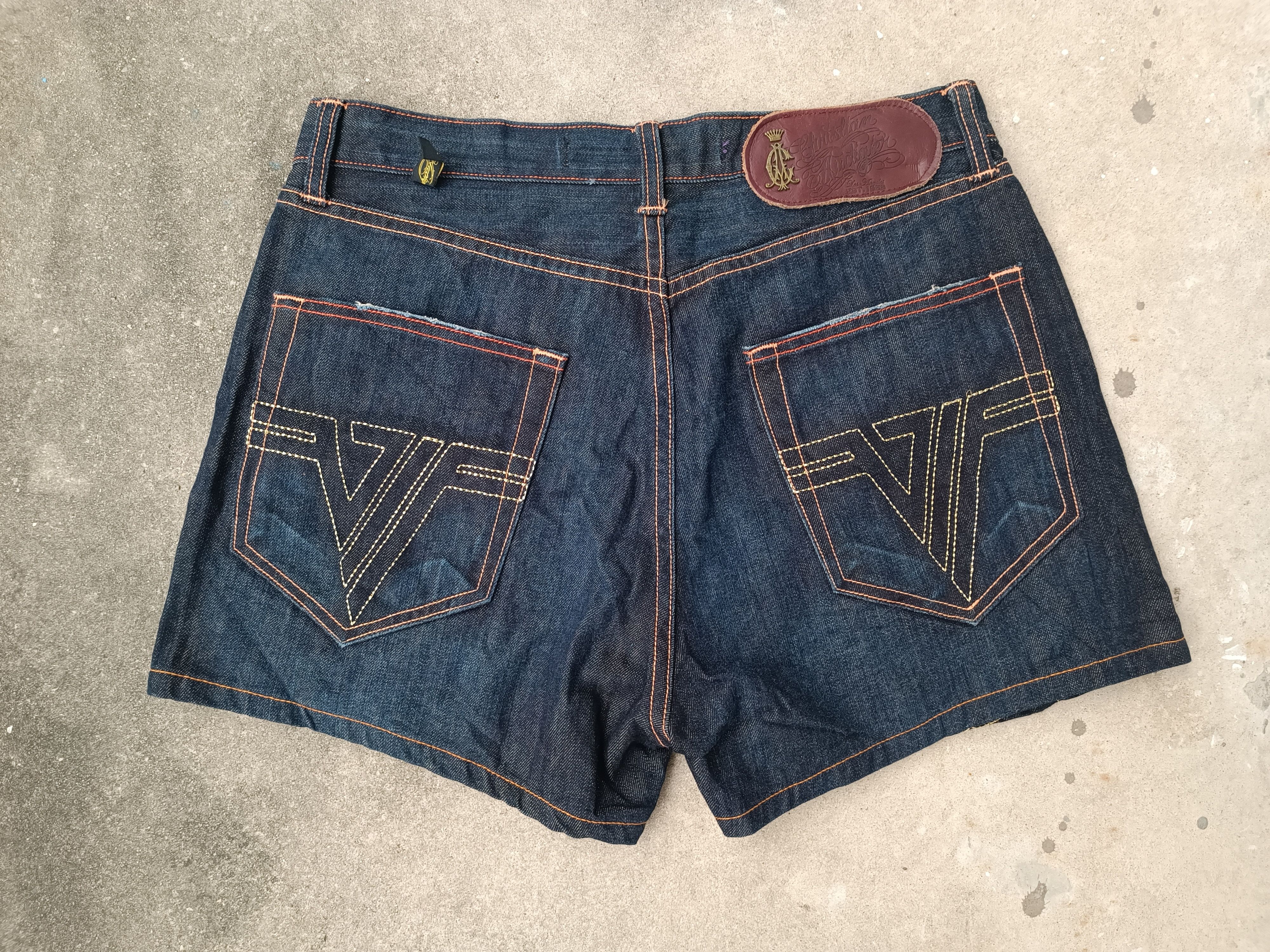 Christian Audigier Christian Audigier Cropped Pants Size US 33 - 2 Thumbnail
