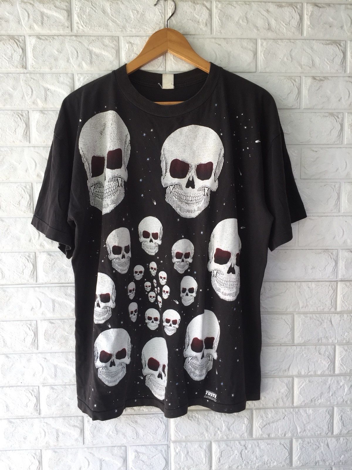 Band Tees × Vintage VINTAGE 90s SKULL SKELETON OVERPRINTED TSHIRT Size US XL / EU 56 / 4 - 1 Thumbnail