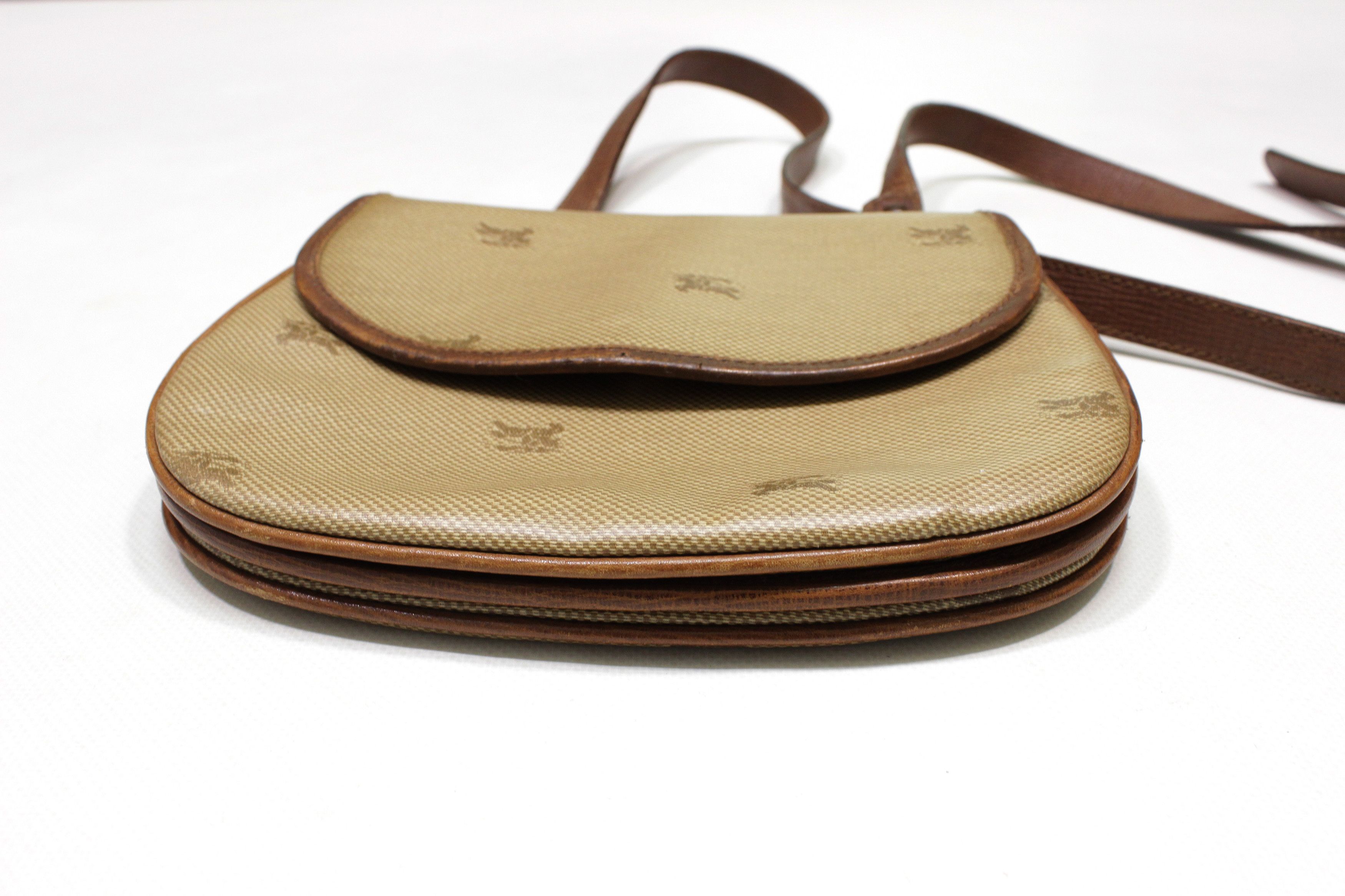 Burberry 90S Logo Monogram Mini Bag Vintage Size ONE SIZE - 4 Thumbnail