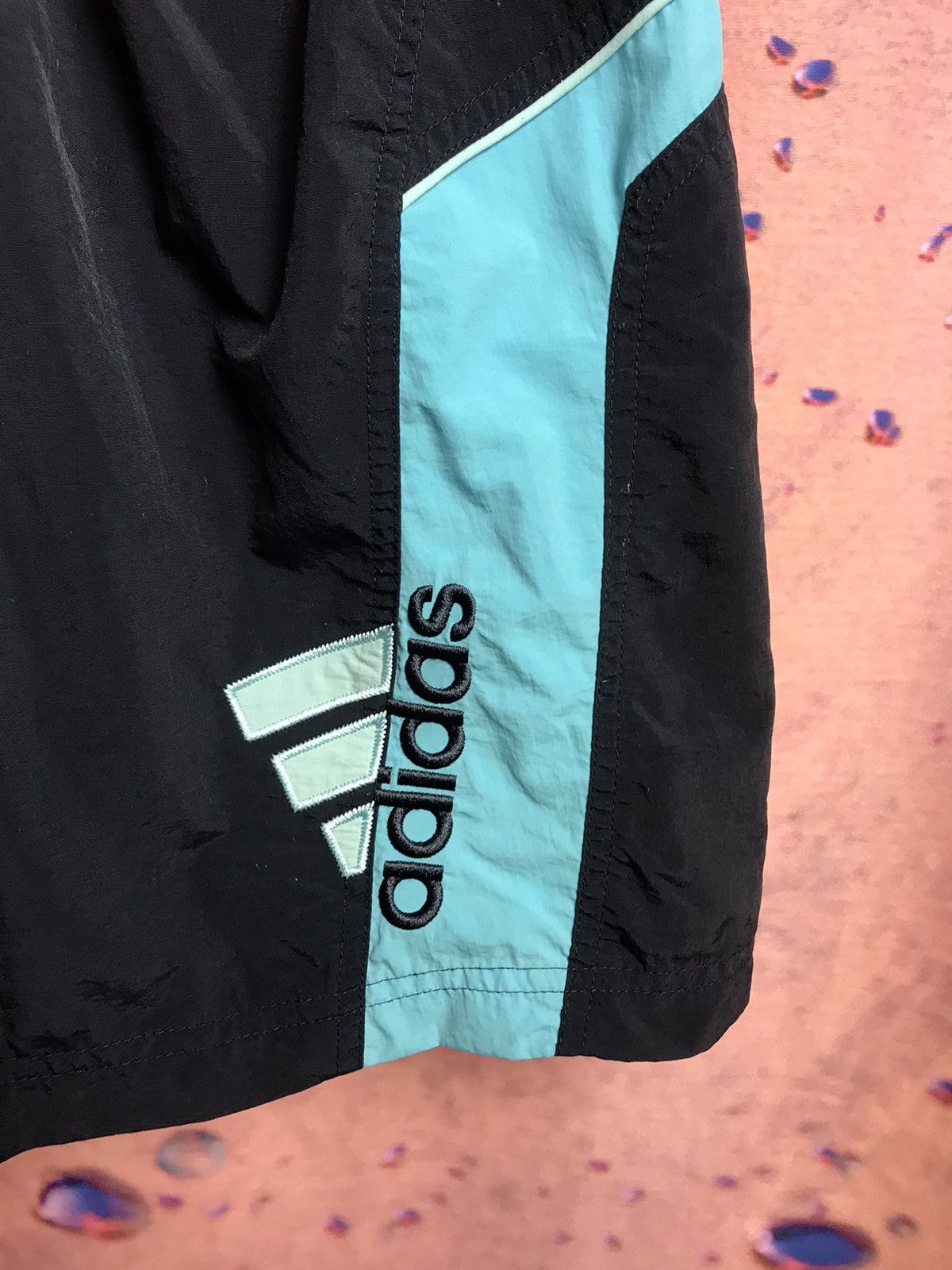 Vintage Vintage Adidas streetwear shorts Size US 32 / EU 48 - 3 Thumbnail