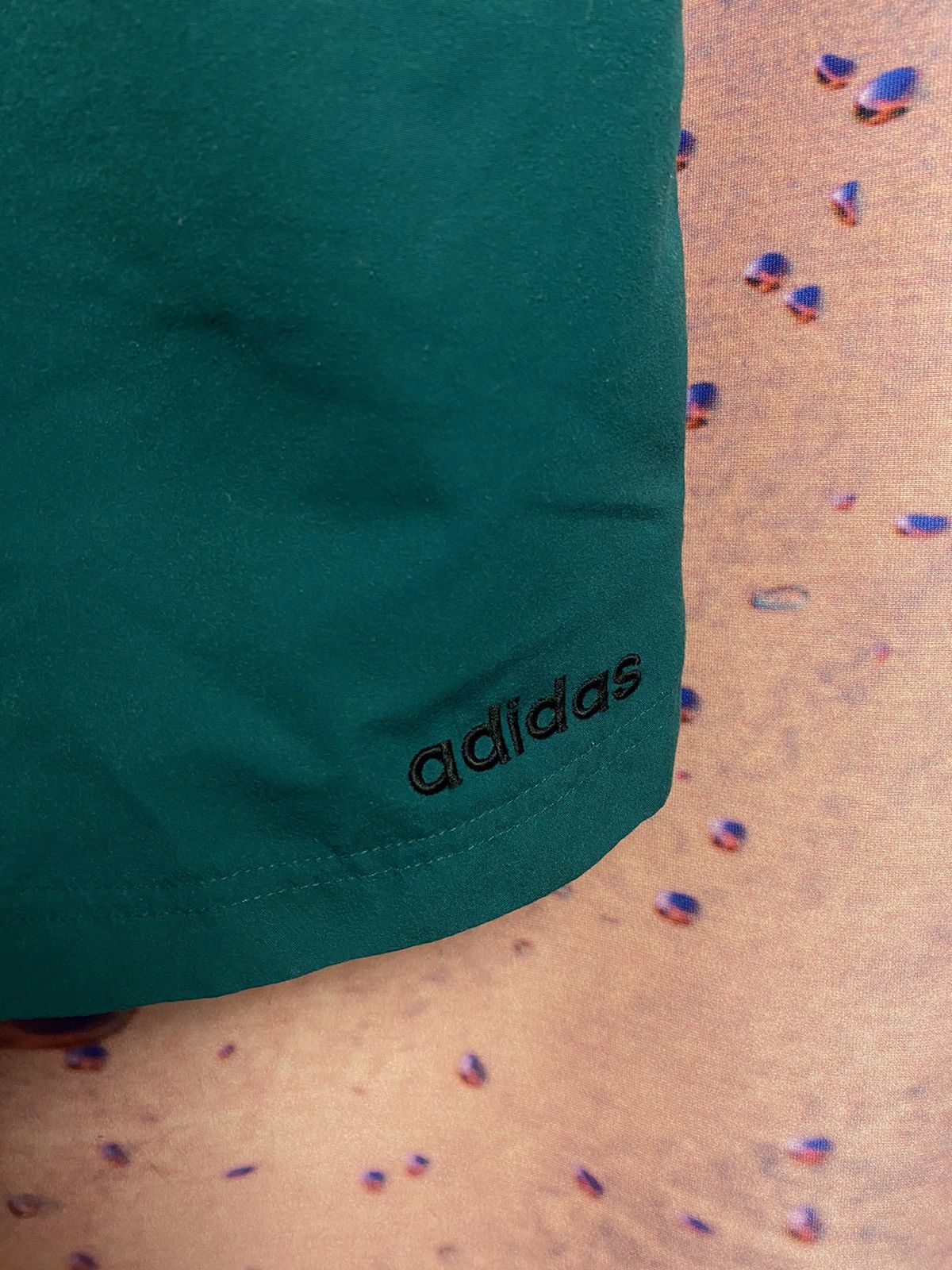 Vintage Vintage Adidas streetwear shorts Size US 34 / EU 50 - 2 Thumbnail