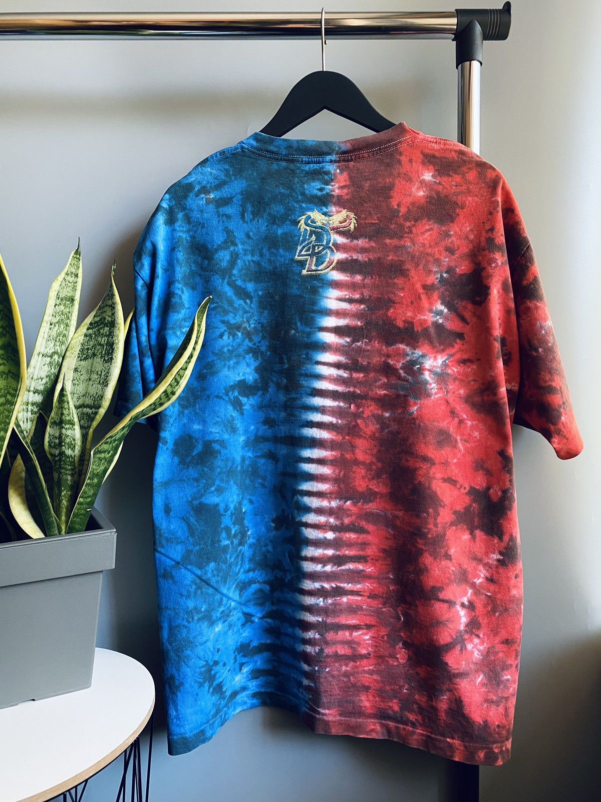 Universal Studios × Vintage Universal Studios Dueling Dragons Tie Die T Shirt Size US L / EU 52-54 / 3 - 18 Thumbnail