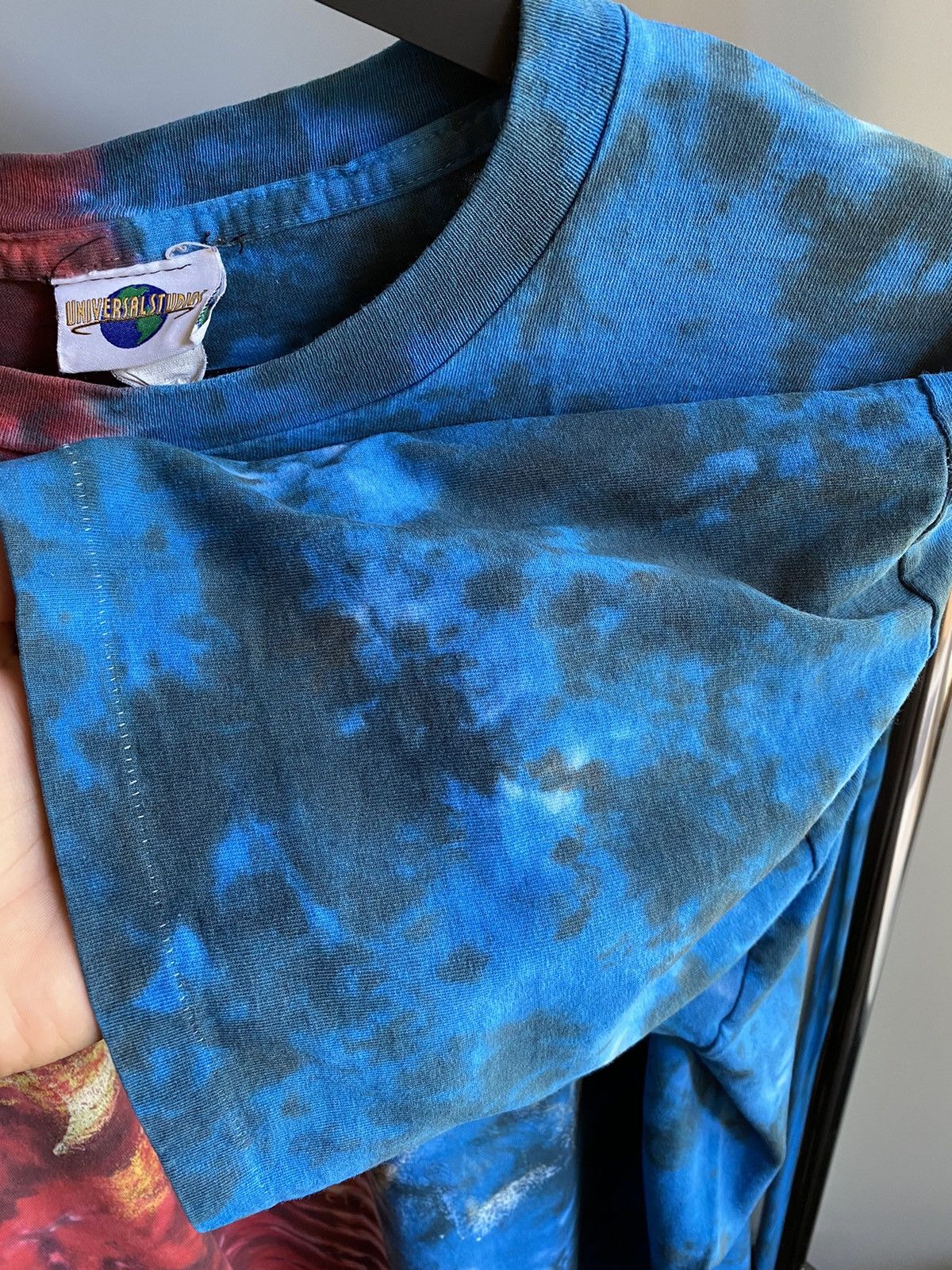 Universal Studios × Vintage Universal Studios Dueling Dragons Tie Die T Shirt Size US L / EU 52-54 / 3 - 15 Thumbnail