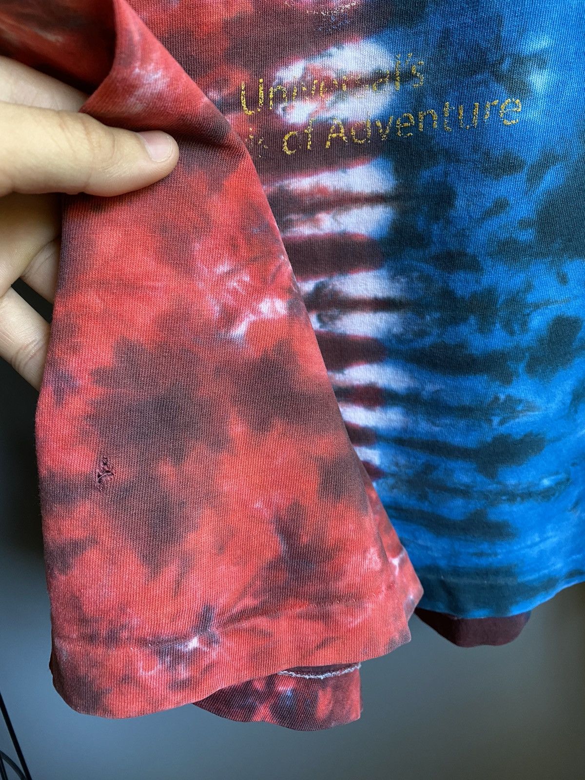 Universal Studios × Vintage Universal Studios Dueling Dragons Tie Die T Shirt Size US L / EU 52-54 / 3 - 8 Thumbnail
