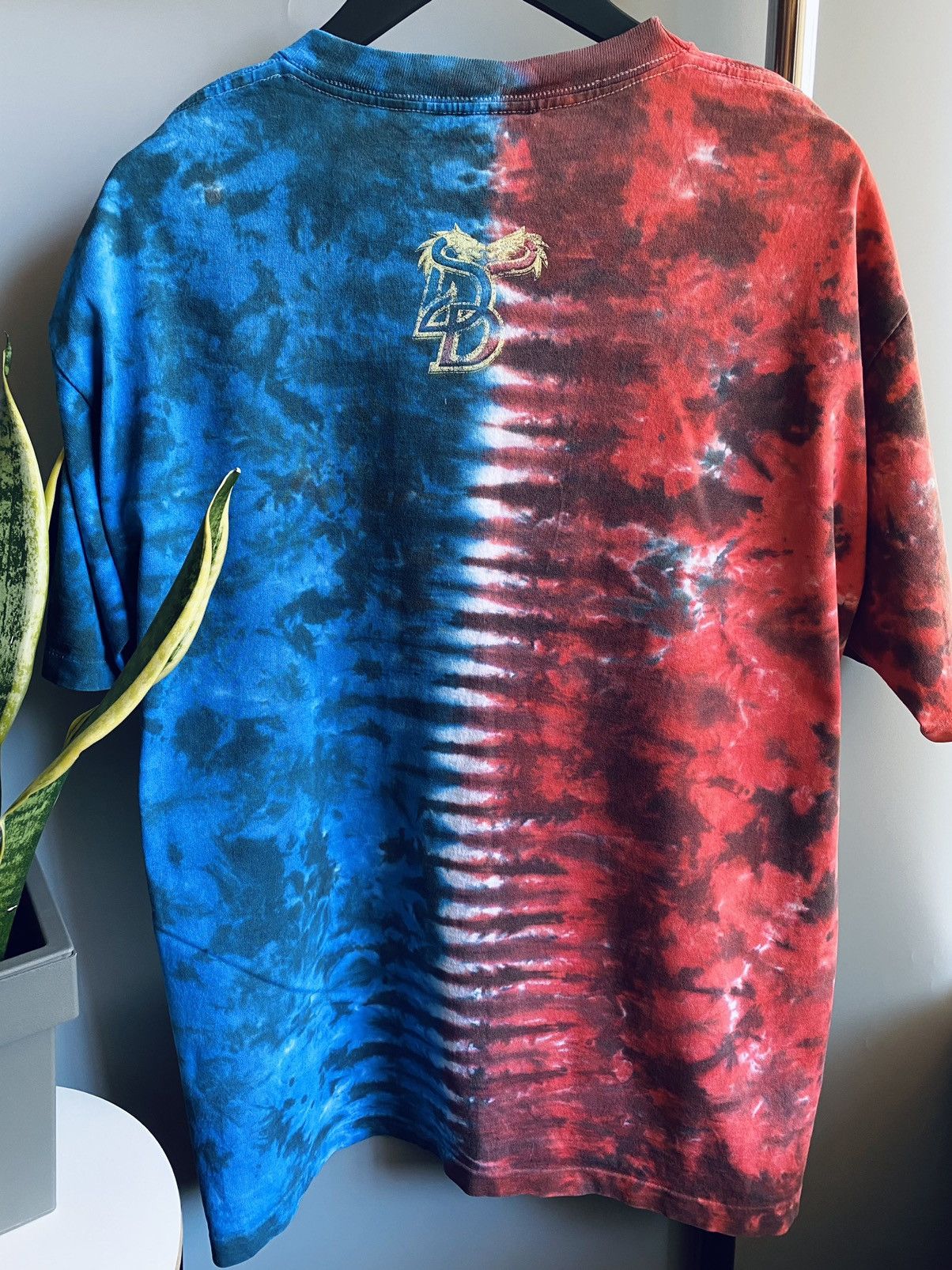 Universal Studios × Vintage Universal Studios Dueling Dragons Tie Die T Shirt Size US L / EU 52-54 / 3 - 20 Thumbnail