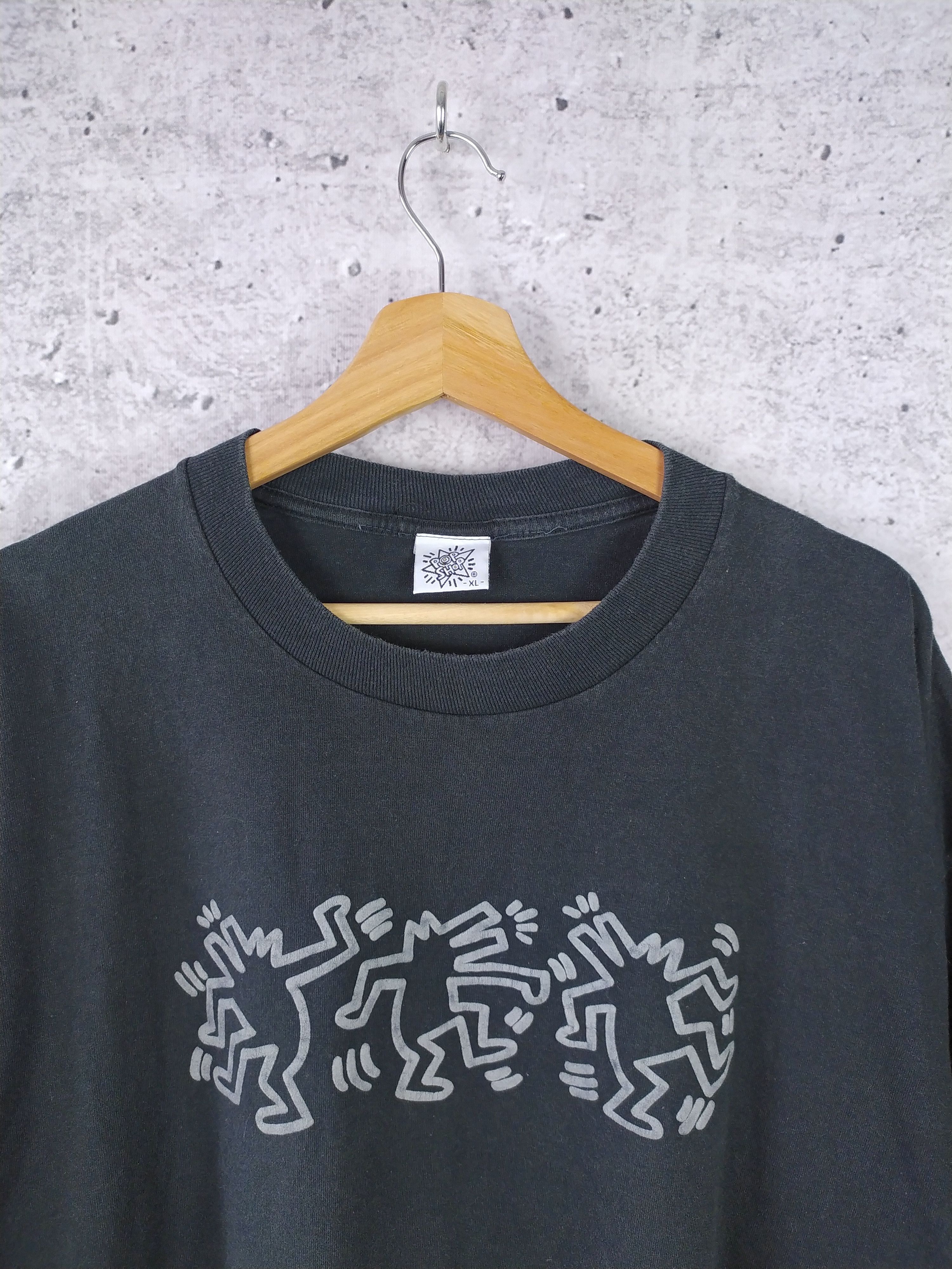 Keith Haring Keith Haring Pop Shop vintage 90s t-shirt (B-032) Size US XL / EU 56 / 4 - 1 Thumbnail