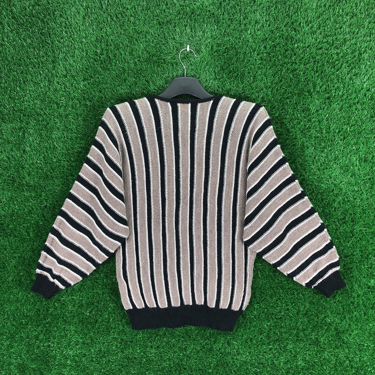 Aran Isles Knitwear × Vintage Vintage 80's Cable Knit Coogy Style Baggy Sweater Size S / US 4 / IT 40 - 4 Thumbnail