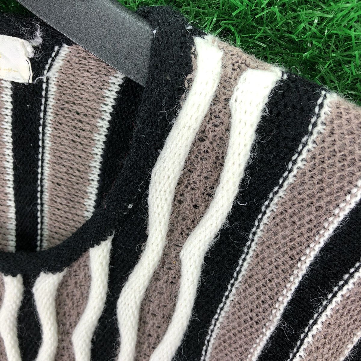Aran Isles Knitwear × Vintage Vintage 80's Cable Knit Coogy Style Baggy Sweater Size S / US 4 / IT 40 - 7 Thumbnail