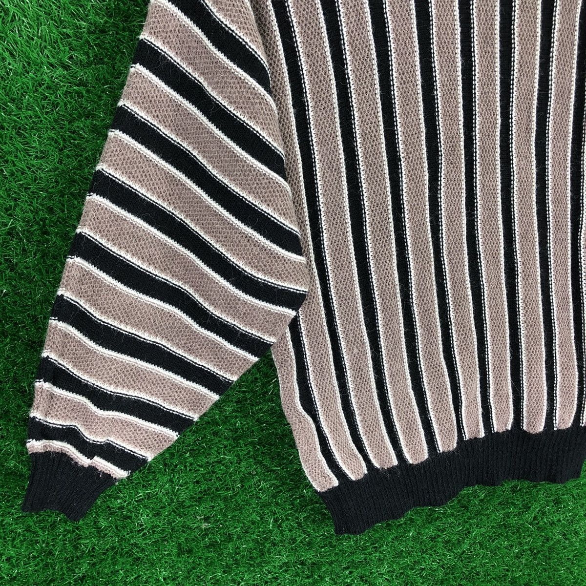 Aran Isles Knitwear × Vintage Vintage 80's Cable Knit Coogy Style Baggy Sweater Size S / US 4 / IT 40 - 6 Thumbnail