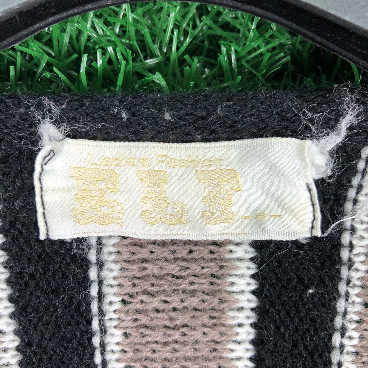Aran Isles Knitwear × Vintage Vintage 80's Cable Knit Coogy Style Baggy Sweater Size S / US 4 / IT 40 - 12 Thumbnail