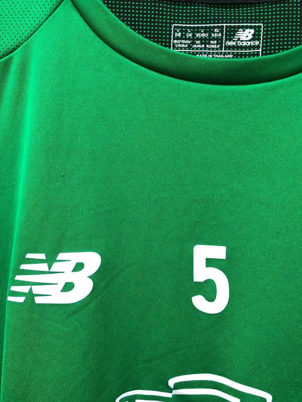 New Balance × Vintage The Celtic Football Club New Balance Magners Jersey Size US L / EU 52-54 / 3 - 4 Thumbnail