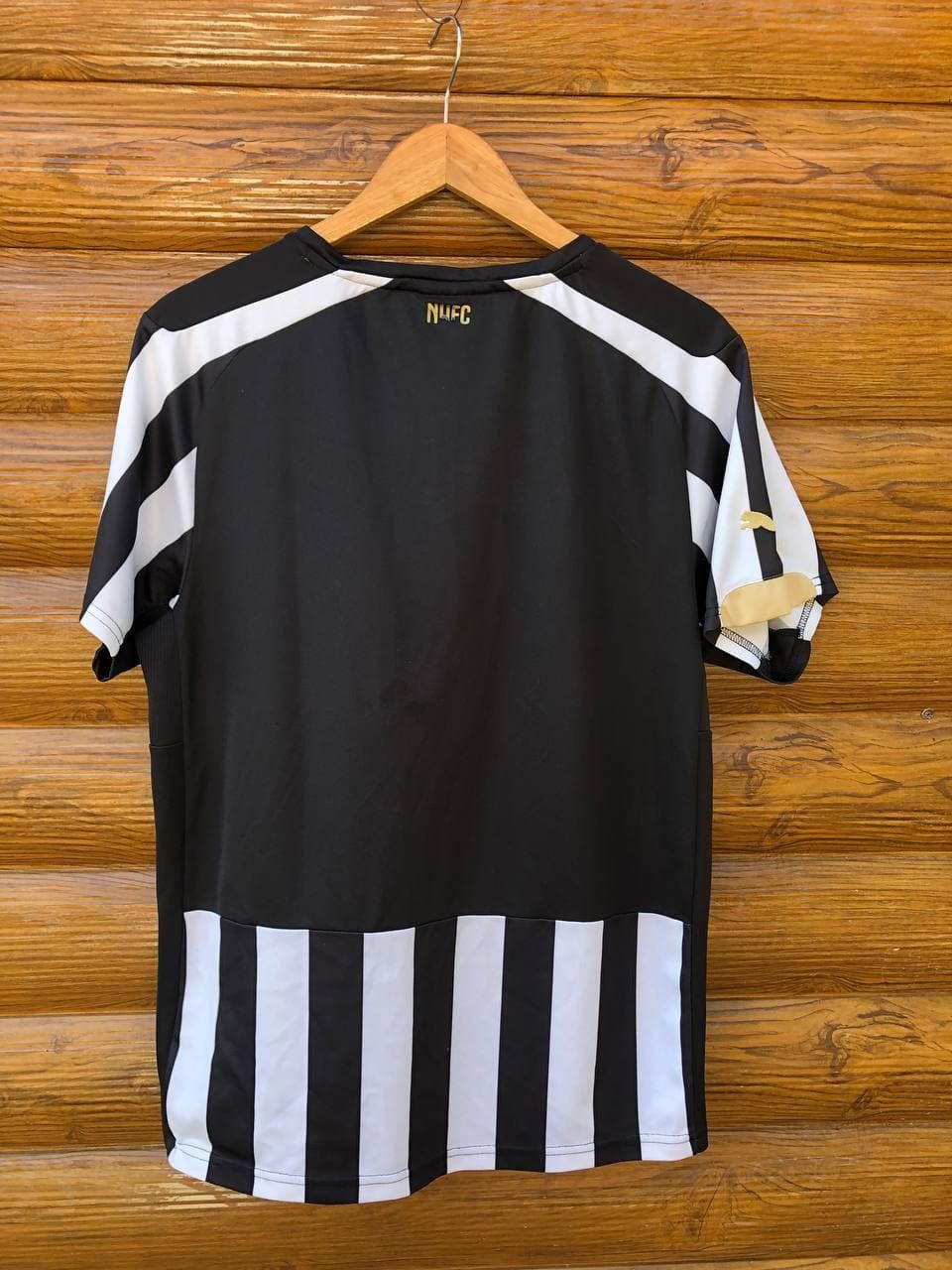 Puma NEWCASTLE UNITED HOME Puma Football Shirt Jersey Size US S / EU 44-46 / 1 - 3 Thumbnail