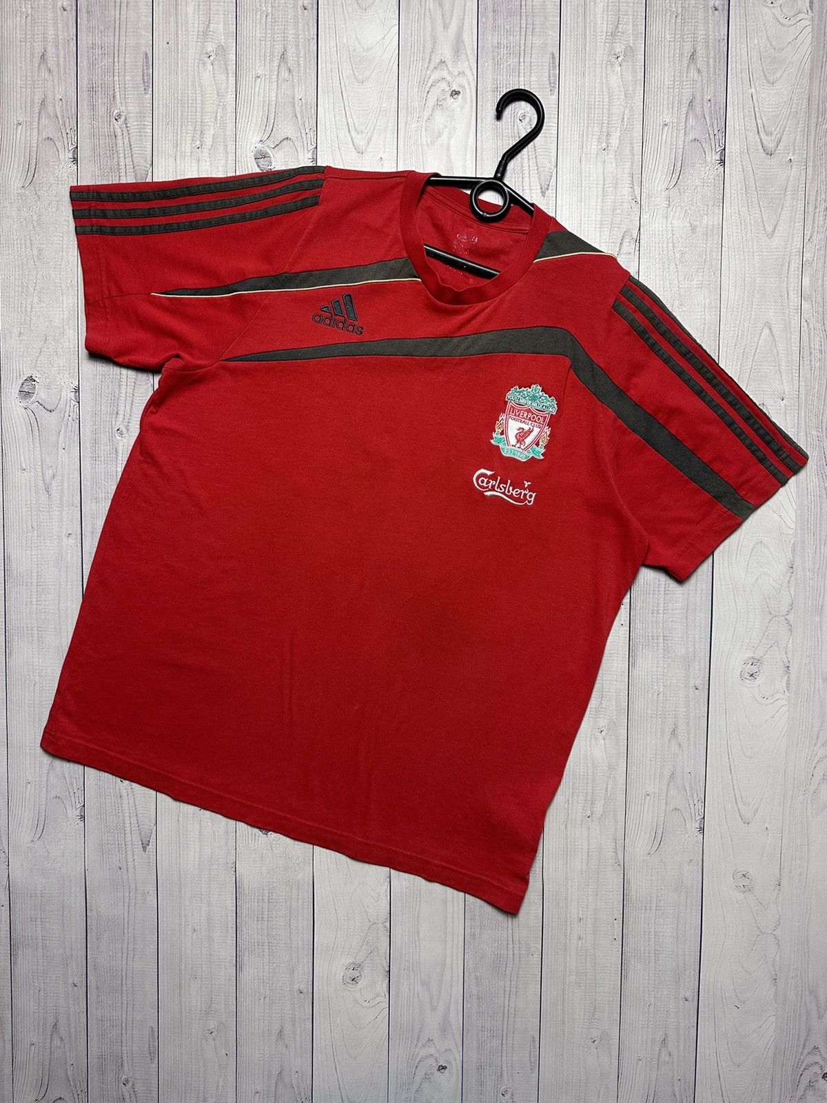 Vintage Liverpool soccer tee size L carlsberg