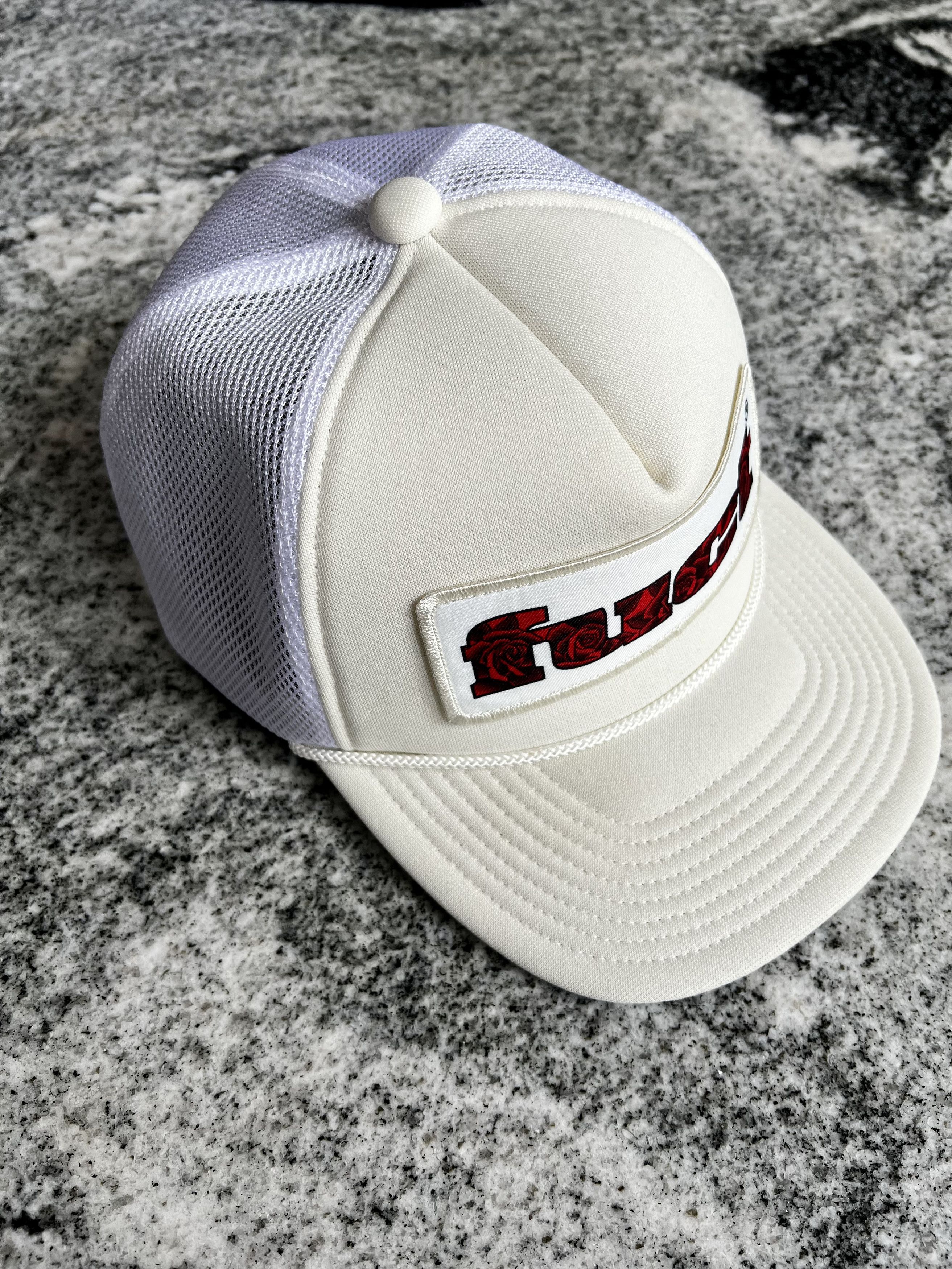 ROSE FILL LOGO MESH SNAPBACK HAT