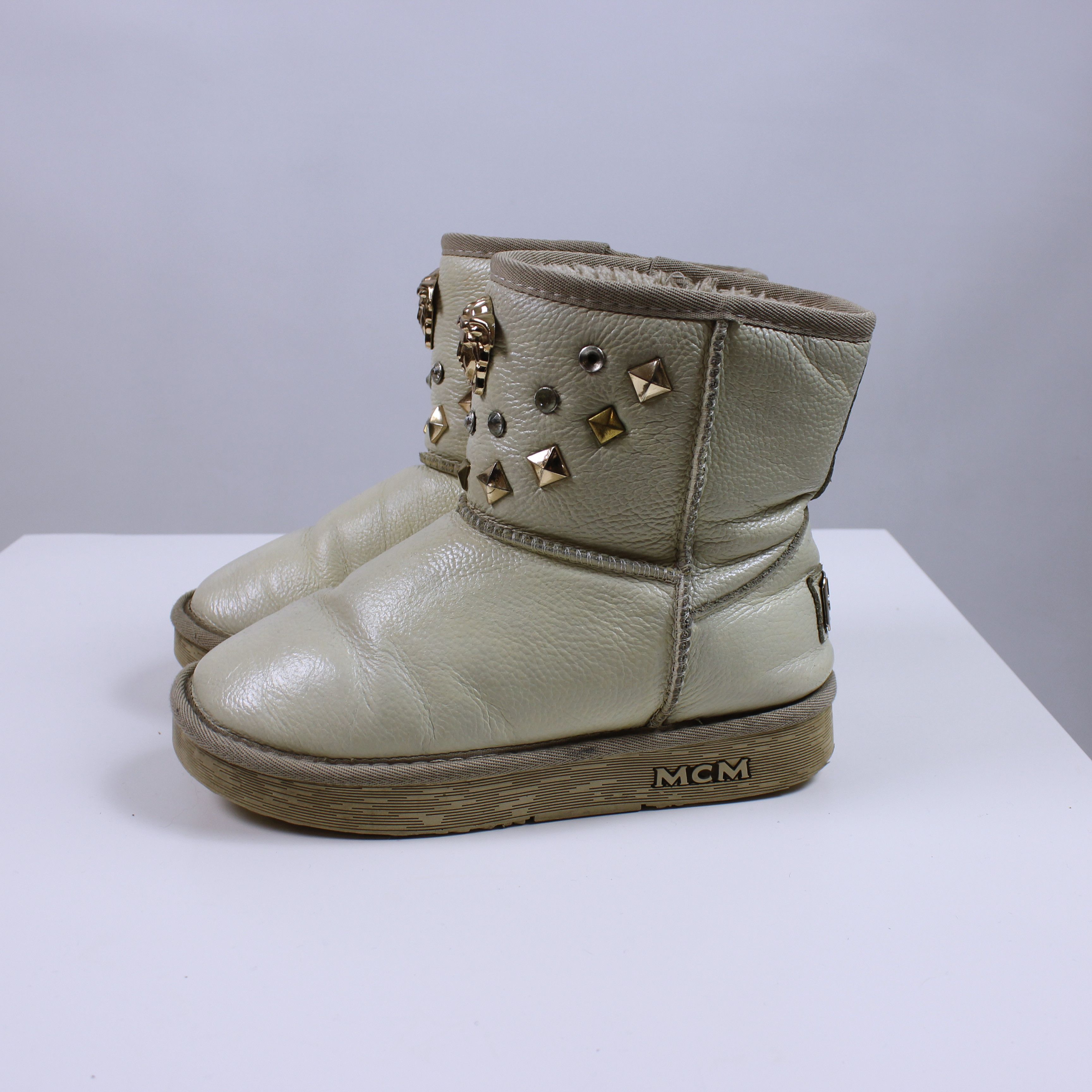 MCM Mcm boots leather 23.5 cm 37.5 eu cream medusa Size US 6.5 / IT 36.5 - 7 Thumbnail