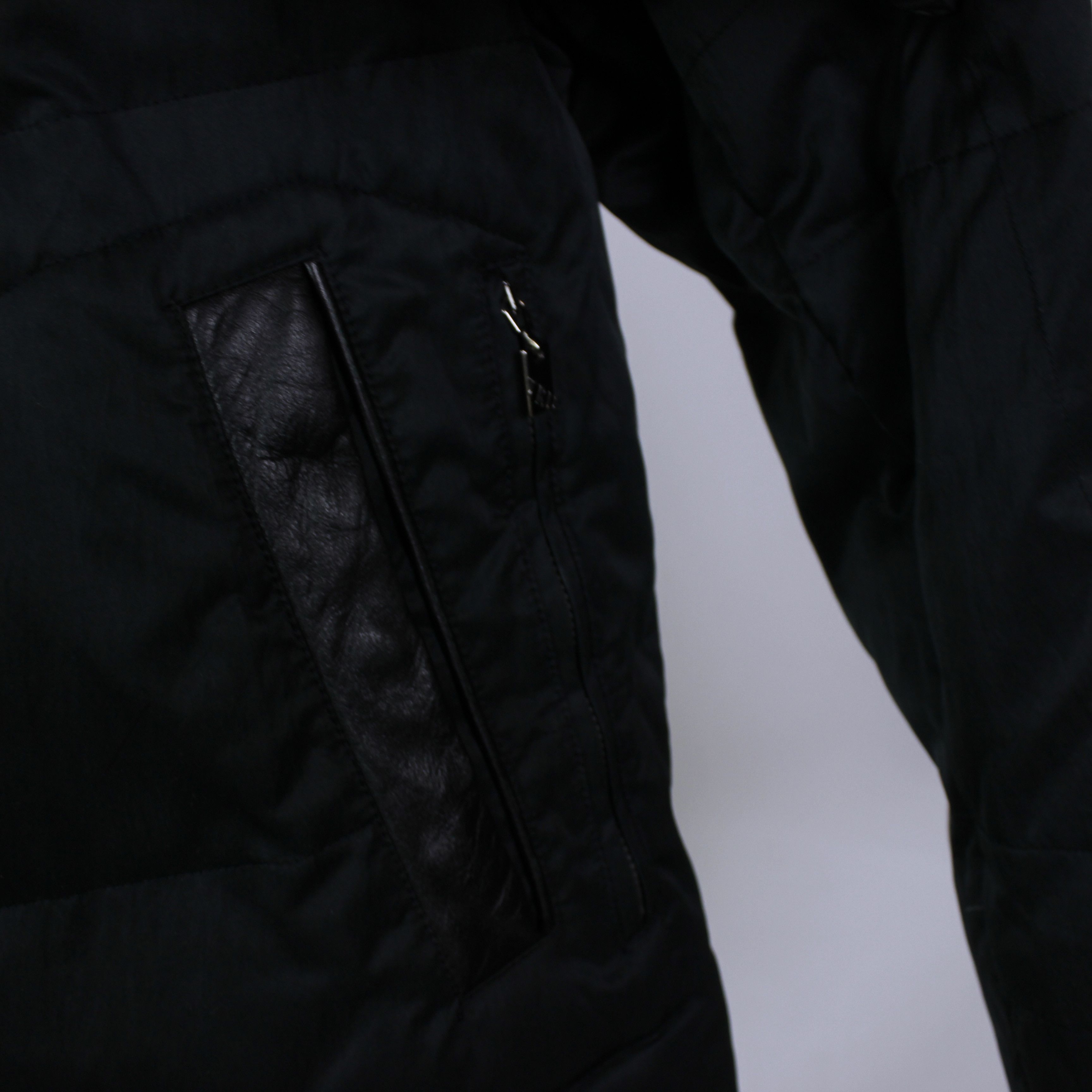 Trussardi Trussardi Down jacket full zip rarity black L Size US L / EU 52-54 / 3 - 9 Thumbnail