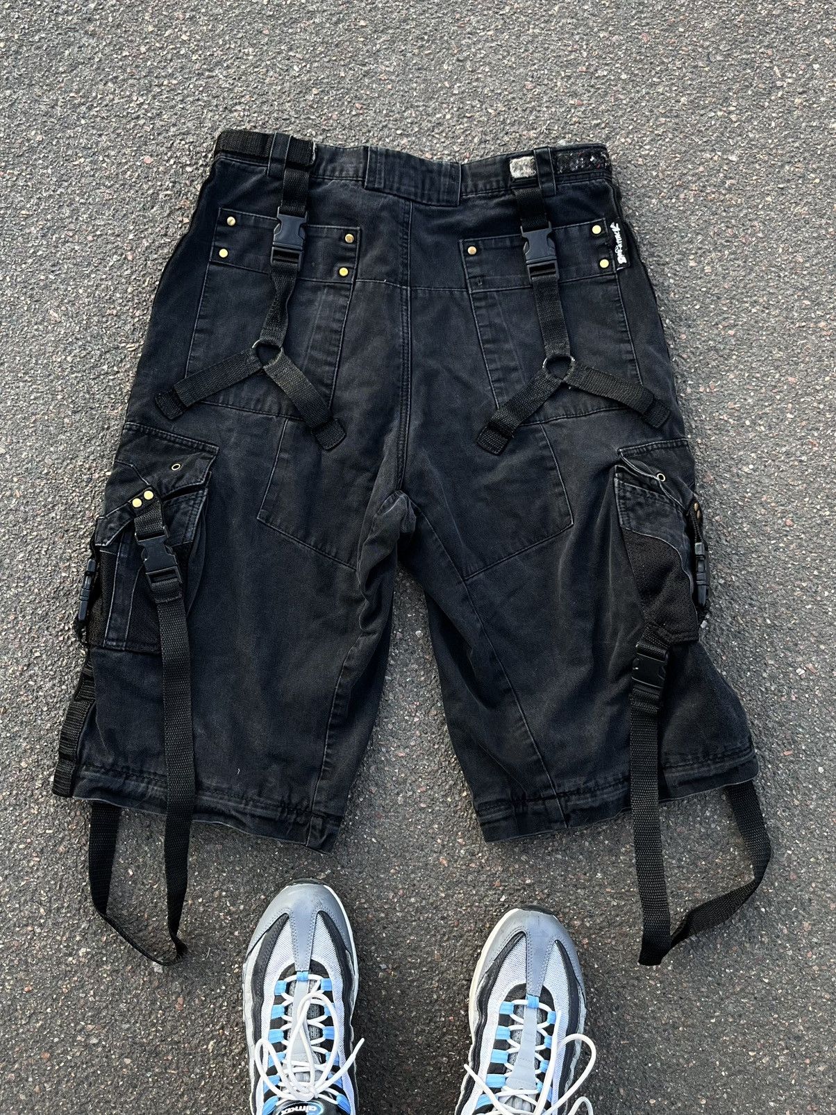 Japanese Brand × Vintage Bat Attack Bondage Cargo Shorts Straps Carabines Vintage Y2K Size US 34 / EU 50 - 9 Thumbnail