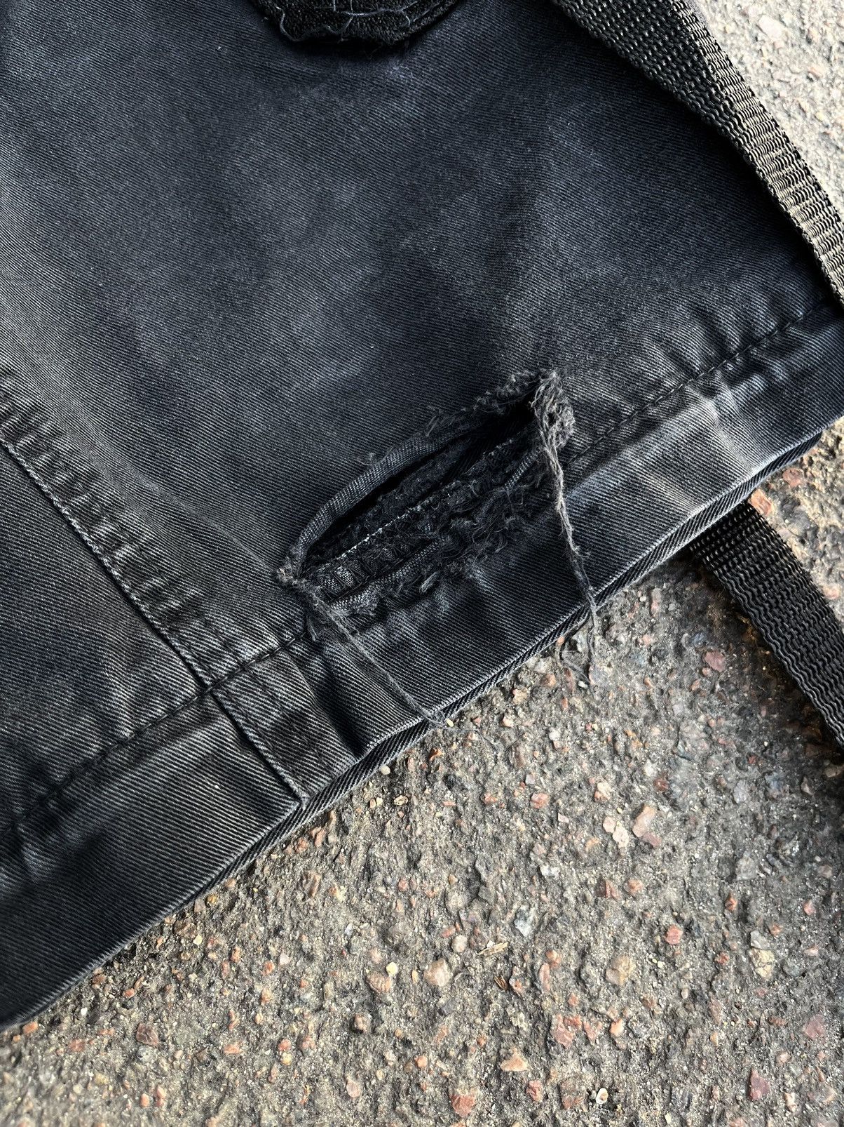 Japanese Brand × Vintage Bat Attack Bondage Cargo Shorts Straps Carabines Vintage Y2K Size US 34 / EU 50 - 4 Thumbnail