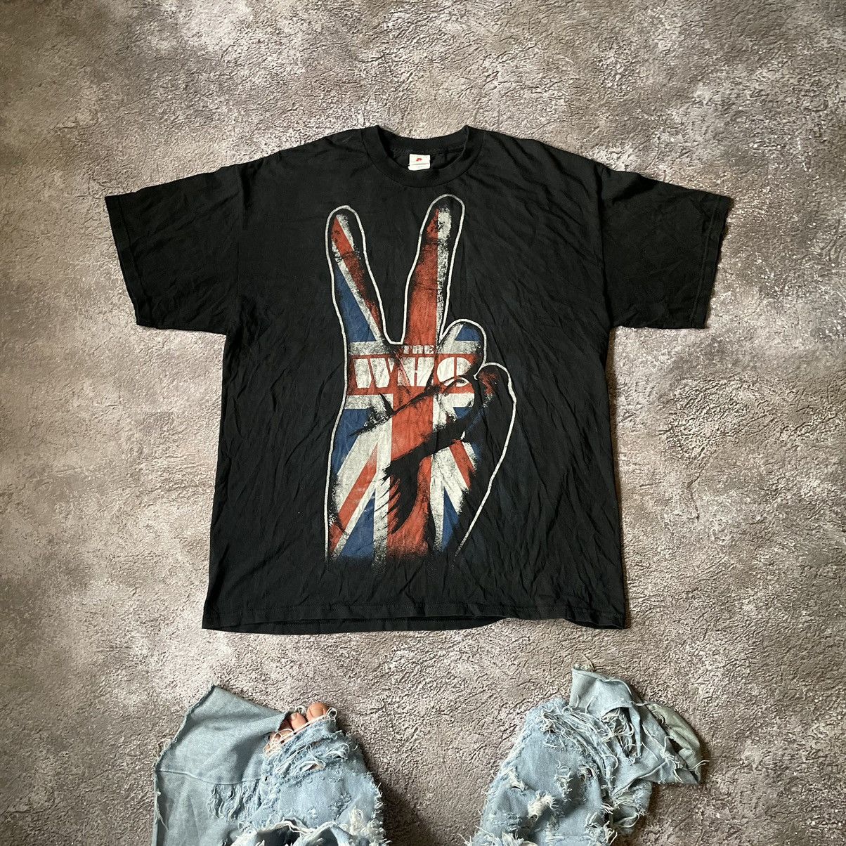 Vintage Vintage Y2K Graphic Tee Union Jack Peace Hand Grunge Boxy XL Size US XL / EU 56 / 4 - 1 Thumbnail