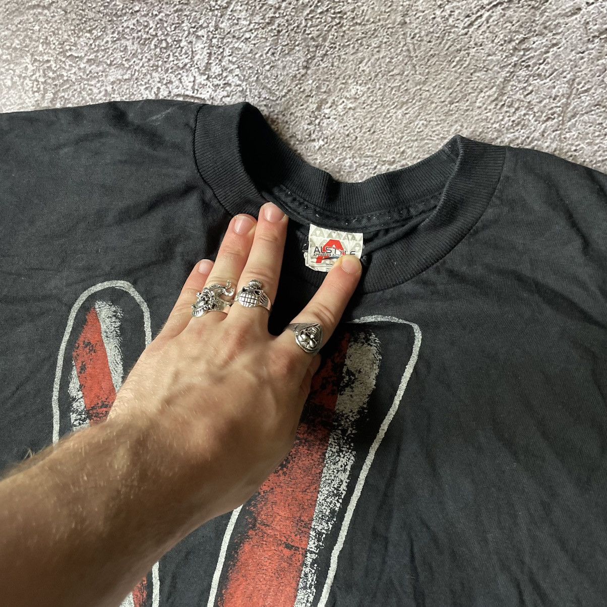 Vintage Vintage Y2K Graphic Tee Union Jack Peace Hand Grunge Boxy XL Size US XL / EU 56 / 4 - 7 Thumbnail