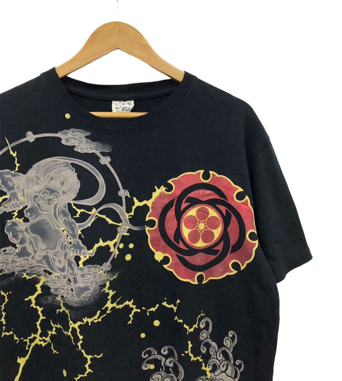 Karakuri Tamashii Vtg 00's Cure All Japanese Classic script art tee Size US L / EU 52-54 / 3 - 6 Thumbnail