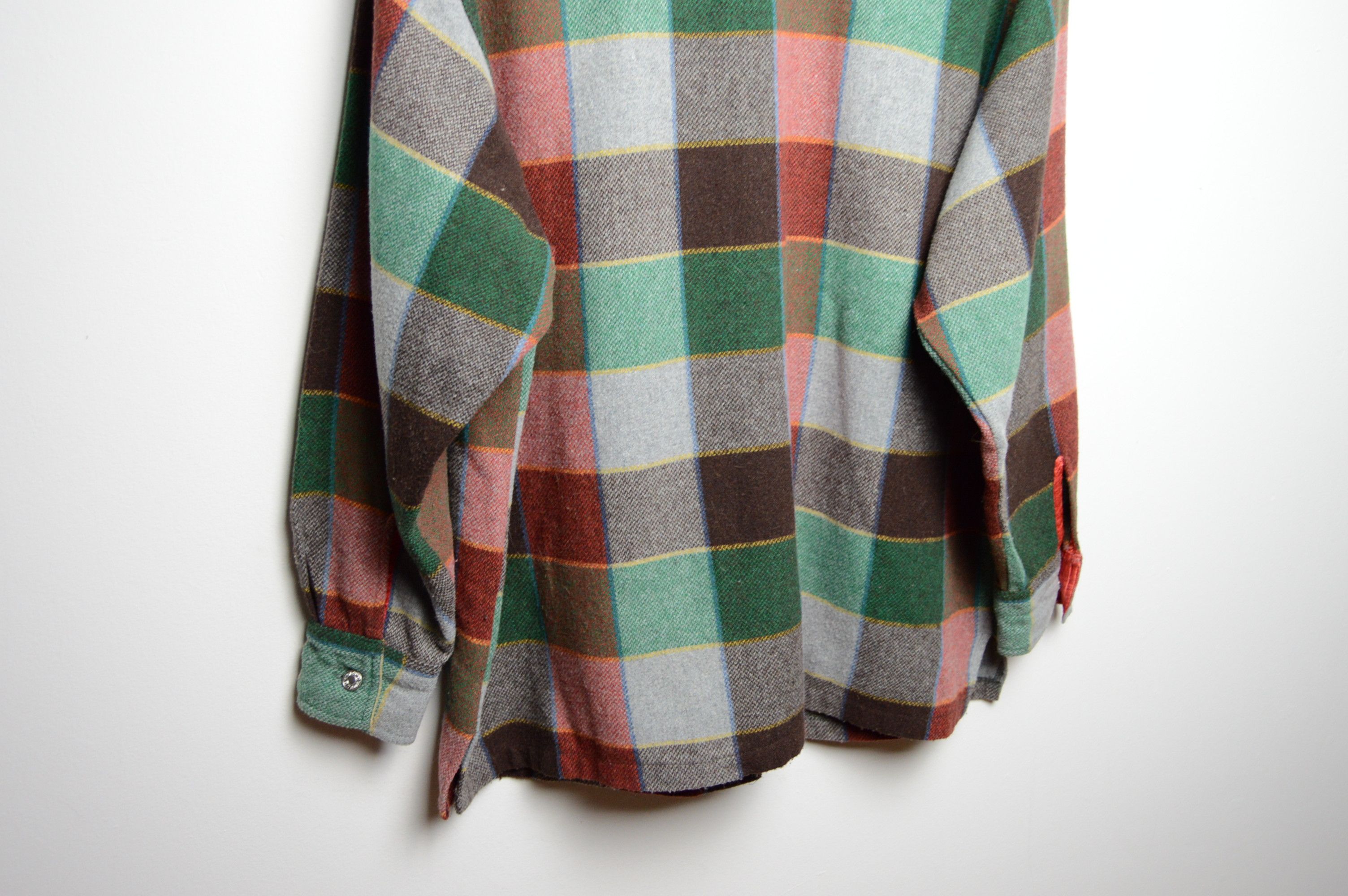 United Colors Of Benetton benetton y2k wool checkered shirt Size US M / EU 48-50 / 2 - 6 Thumbnail