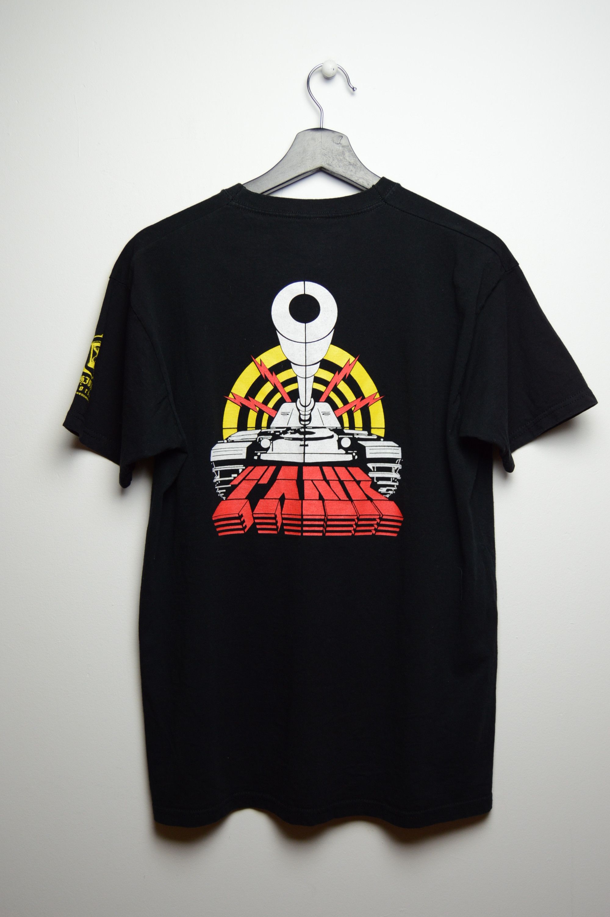Band Tees rare vintage TANK tee Size US L / EU 52-54 / 3 - 6 Thumbnail