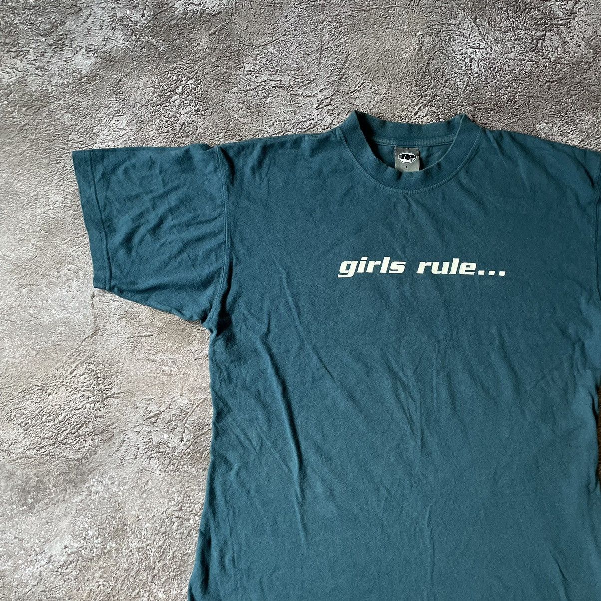 Vintage Vintage Y2K Sun Faded Graphic Tee Girls Rule Streetwear L Size US L / EU 52-54 / 3 - 5 Thumbnail