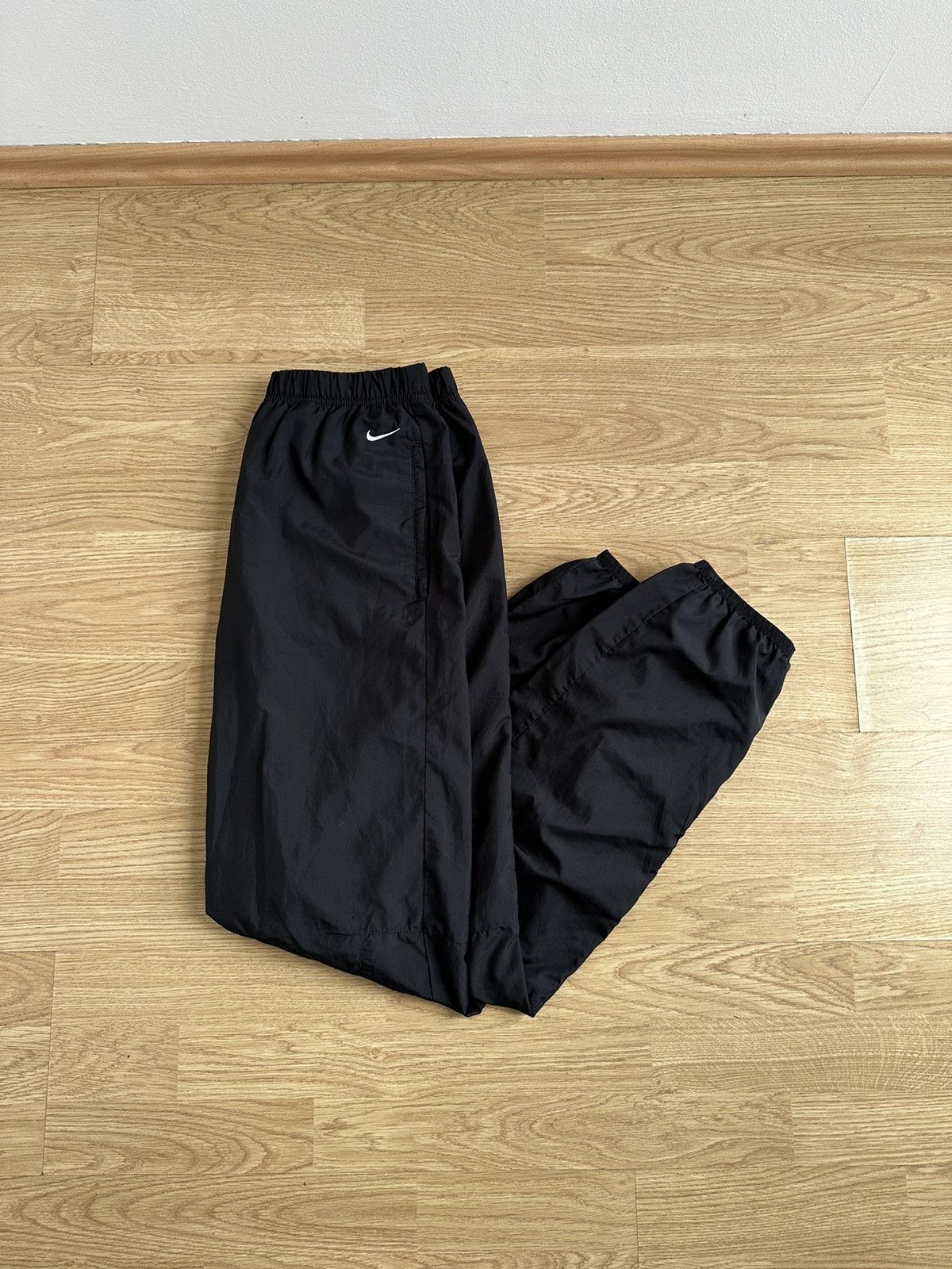 Nike × Vintage Vintage y2k Nike Black Track Pants Swoosh Size US 32 / EU 48 - 1 Thumbnail