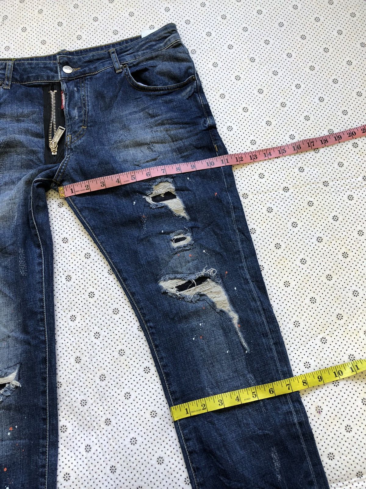 Dsquared2 Dsquared2 distressed jeans Size US 34 / EU 50 - 13 Thumbnail