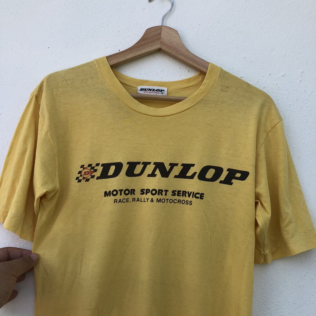 Sports Specialties VINTAGE DUNLOP MOTOR SPORTS FASHION T-SHIRT BIG LOGO Size US M / EU 48-50 / 2 - 3 Thumbnail