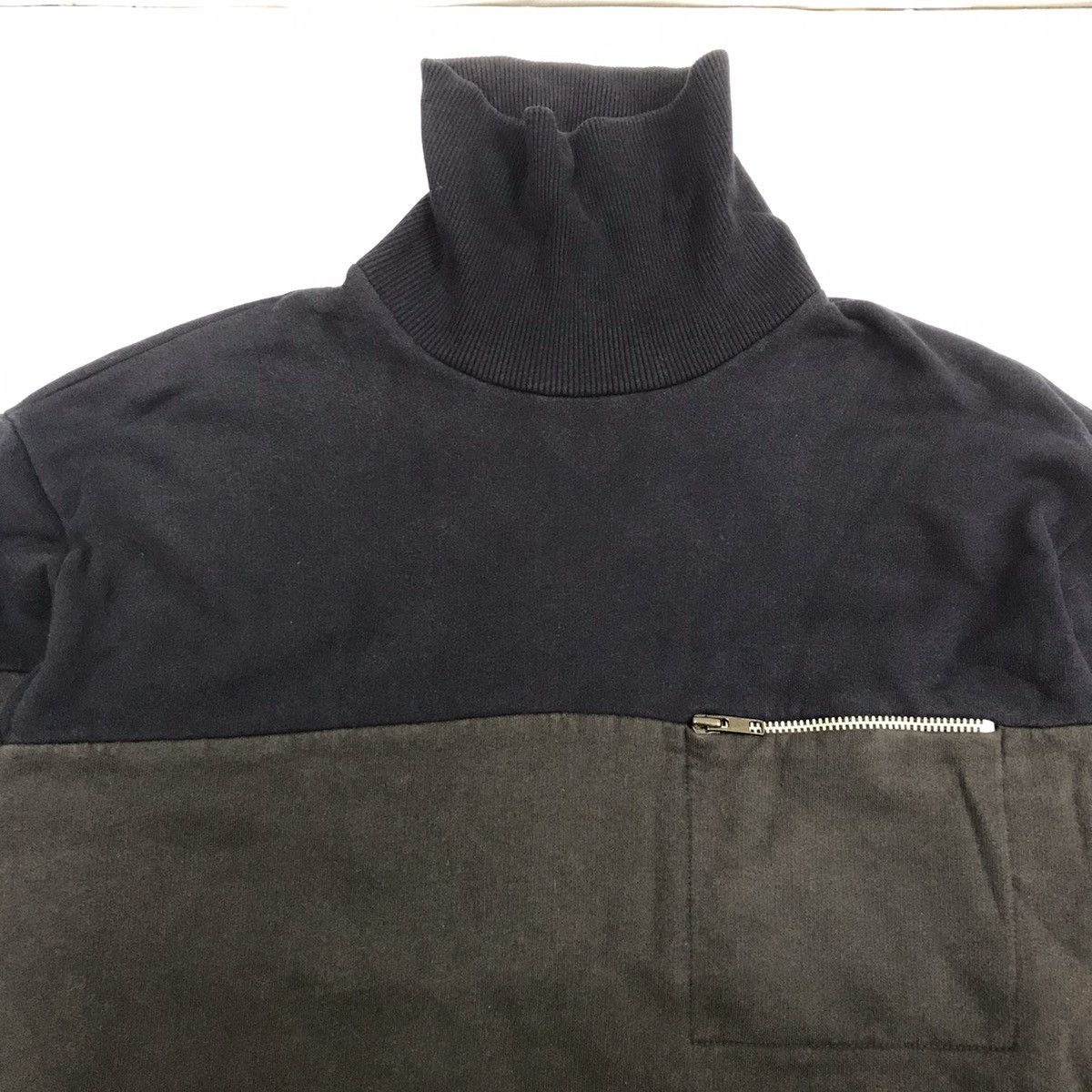 Designer × Japanese Brand × agnes b. Agnes B Sweatshirt Turtle Neck Size US L / EU 52-54 / 3 - 2 Thumbnail