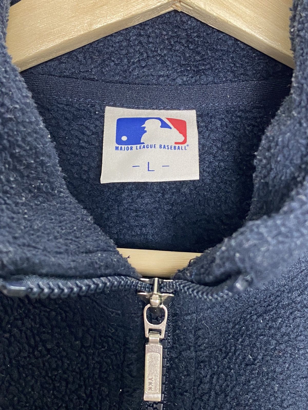 Japanese Brand × New York Yankees × Vintage MBA New York Yankees Embroidered Fleece Sweatshirt Size US L / EU 52-54 / 3 - 4 Thumbnail