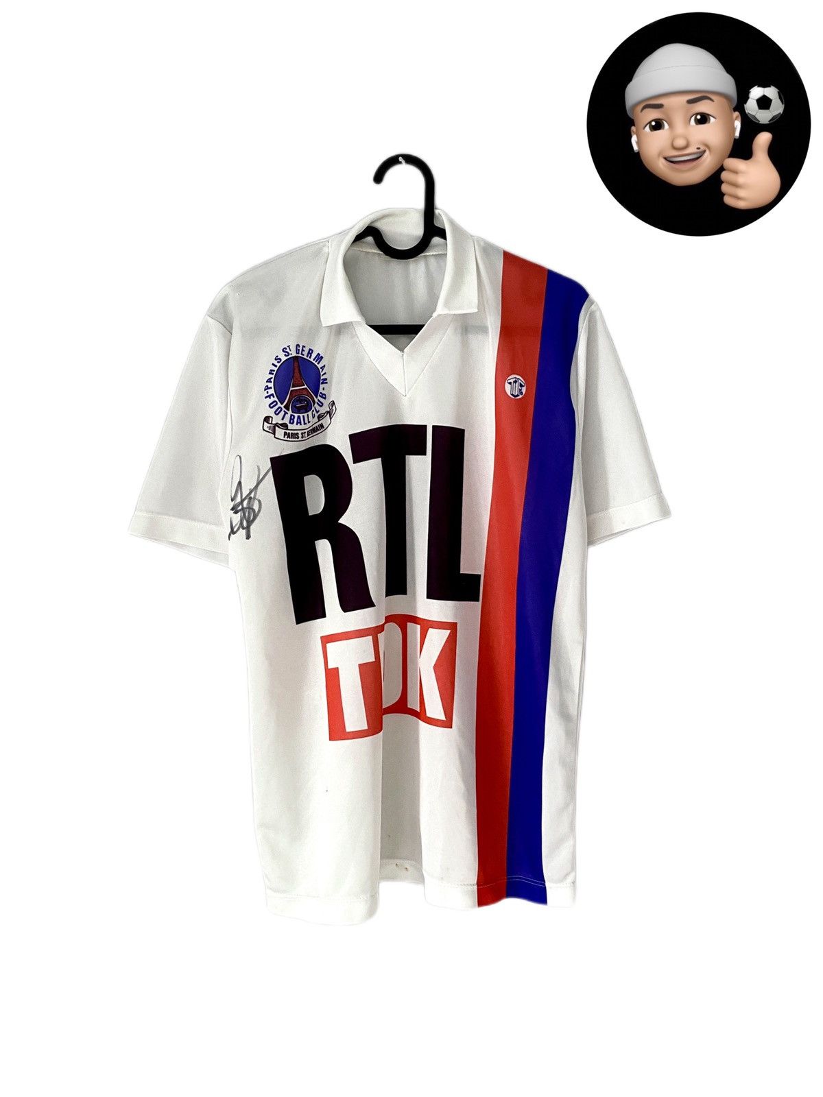 Vintage 1980 SIGNED PSG Paris France Vintage Home Soccer Jersey Size US S / EU 44-46 / 1 - 1 Thumbnail
