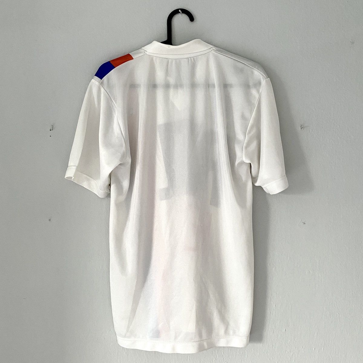 Vintage 1980 SIGNED PSG Paris France Vintage Home Soccer Jersey Size US S / EU 44-46 / 1 - 9 Thumbnail