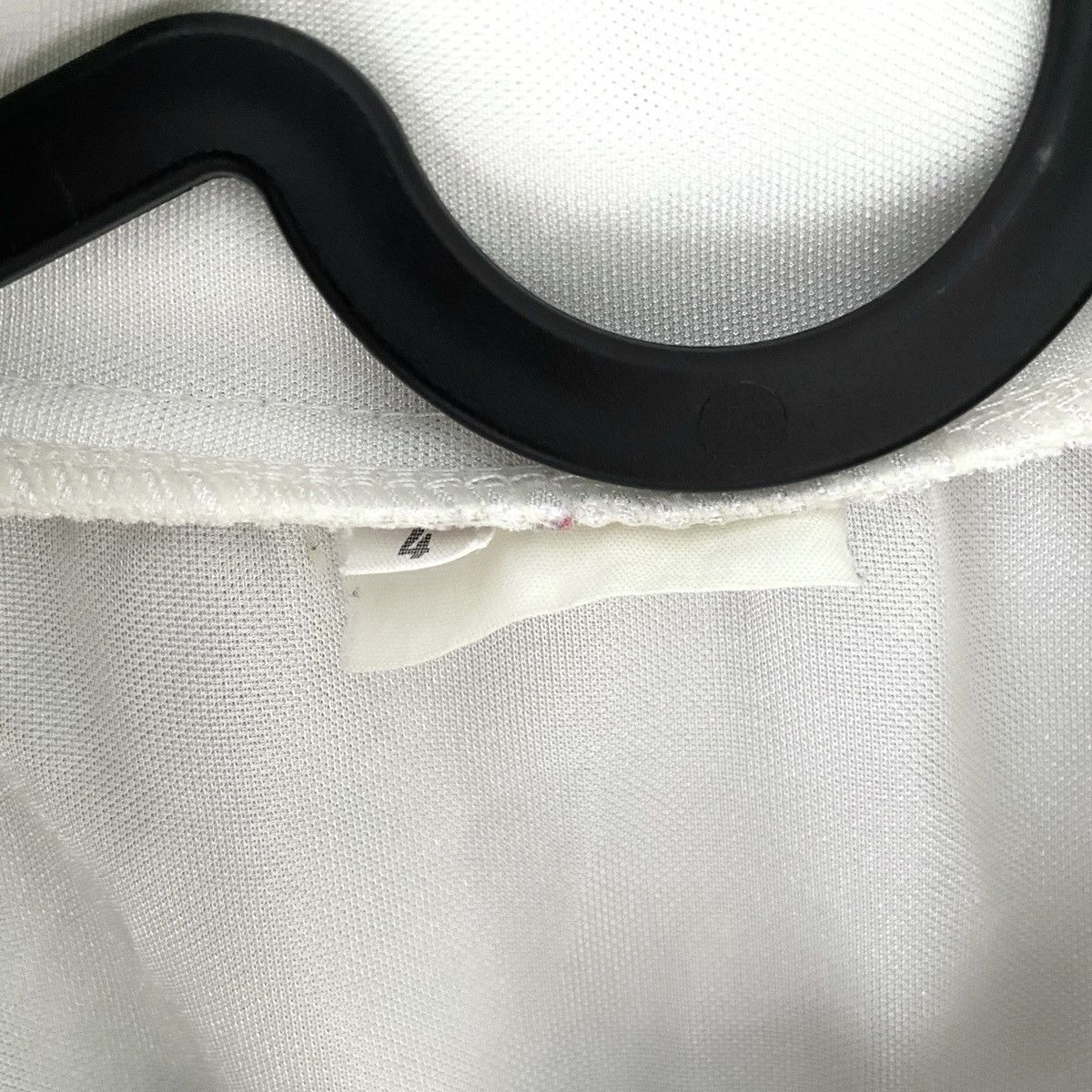 Vintage 1980 SIGNED PSG Paris France Vintage Home Soccer Jersey Size US S / EU 44-46 / 1 - 8 Thumbnail