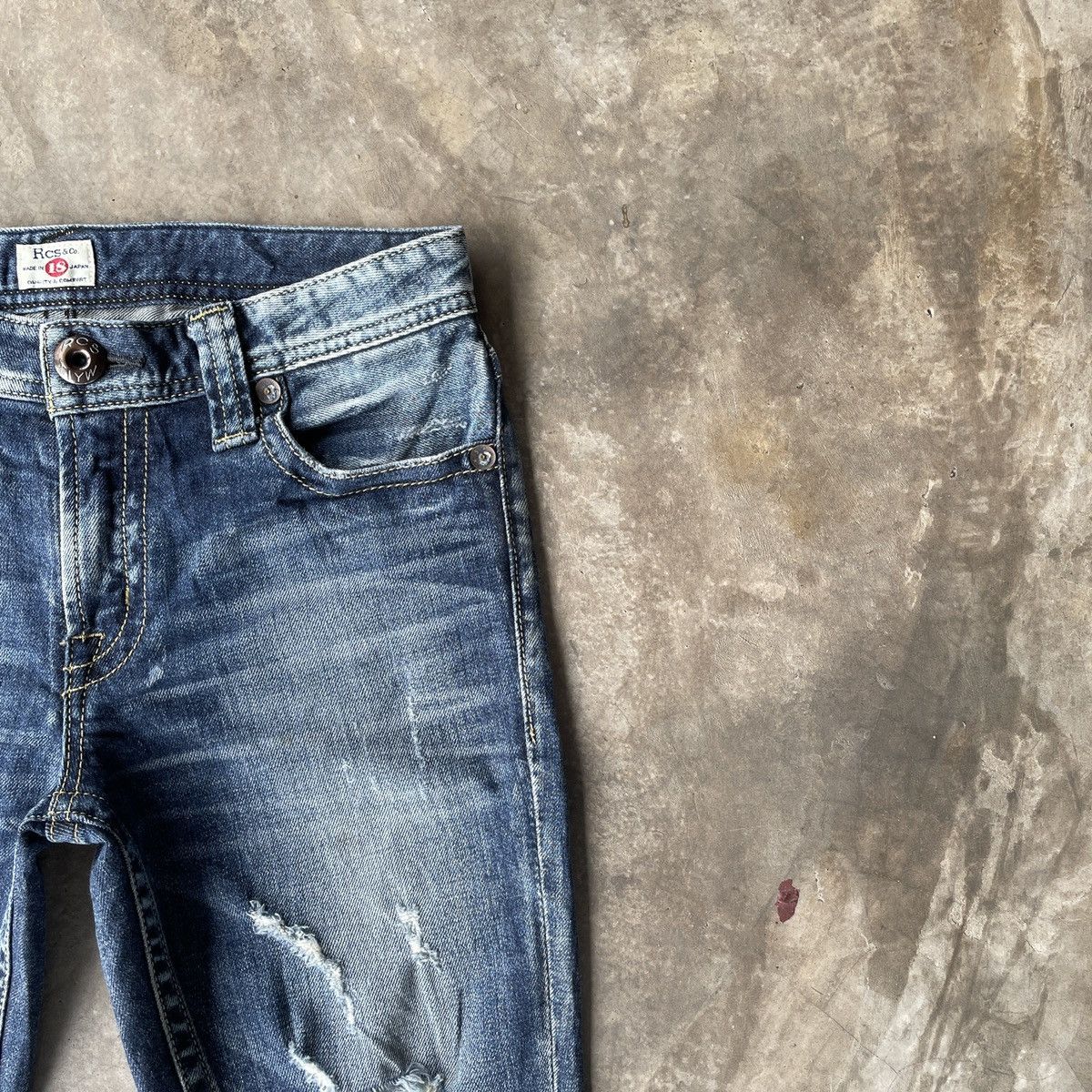 Japanese Brand Vintage Rodeo Crowns Distressed Denim Jeans Pants THRASHED Size US 29 - 5 Thumbnail